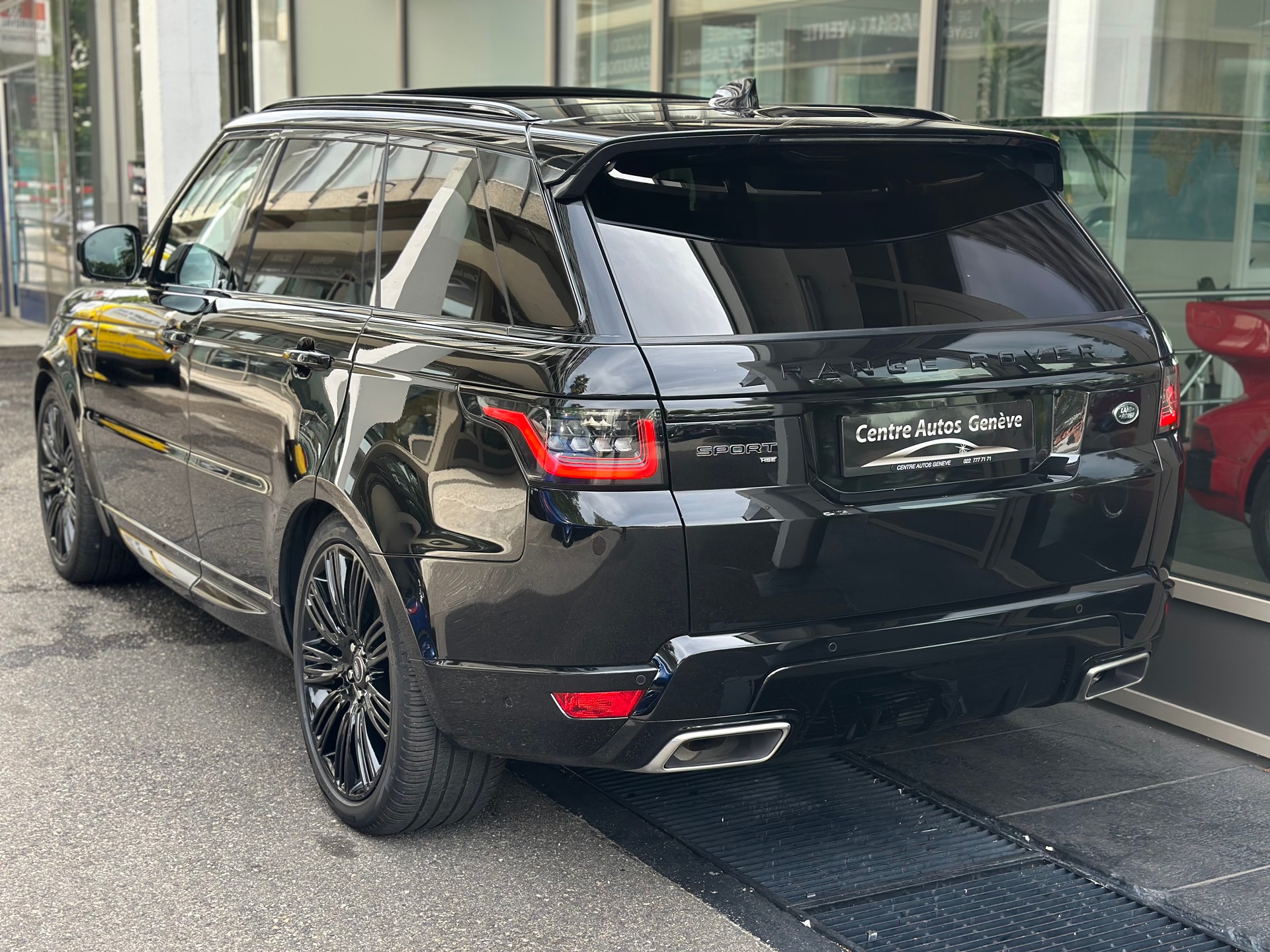 LAND ROVER Range Rover Sport D300 3.0D I6 MHEV HSE Dynamic Automatic-image-4