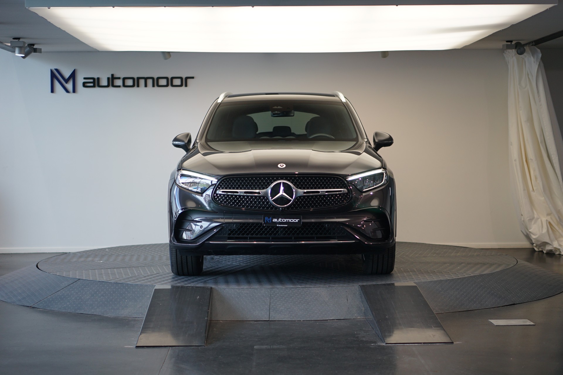 MERCEDES-BENZ GLC 200 4Matic 9G-Tronic AMG Line *AHK* *Panorama* *Assistenzpaket*-image-1