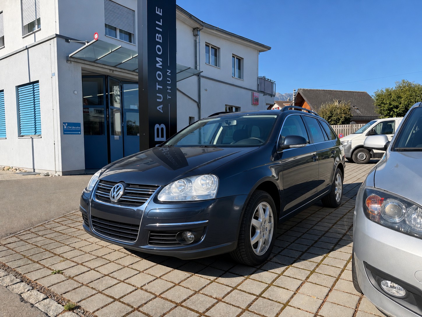 VW Golf Variant 1.9 TDI Trendline 4Motion-image-0