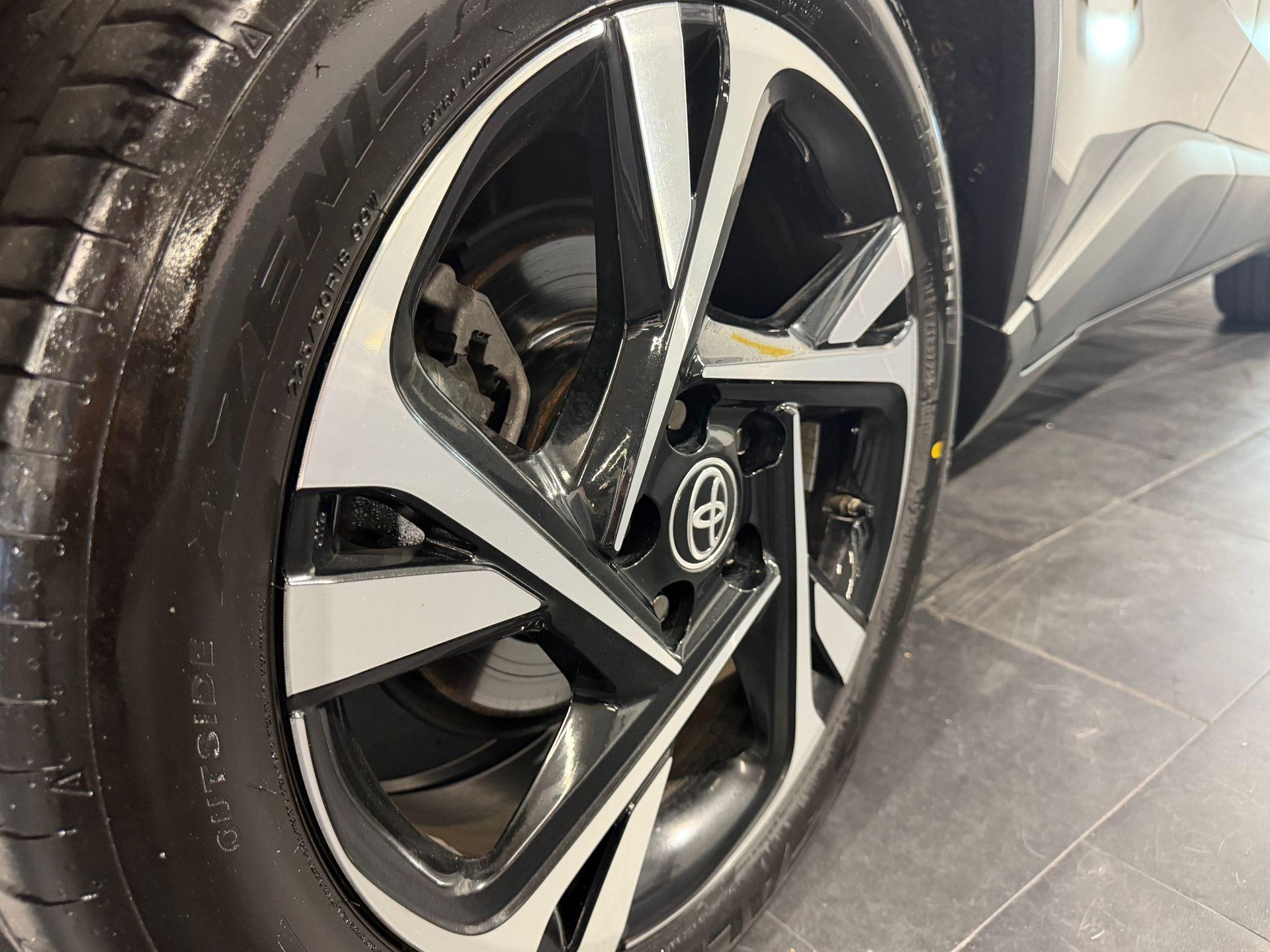 TOYOTA C-HR 1.8 VVTi HSD Comfort-image-12