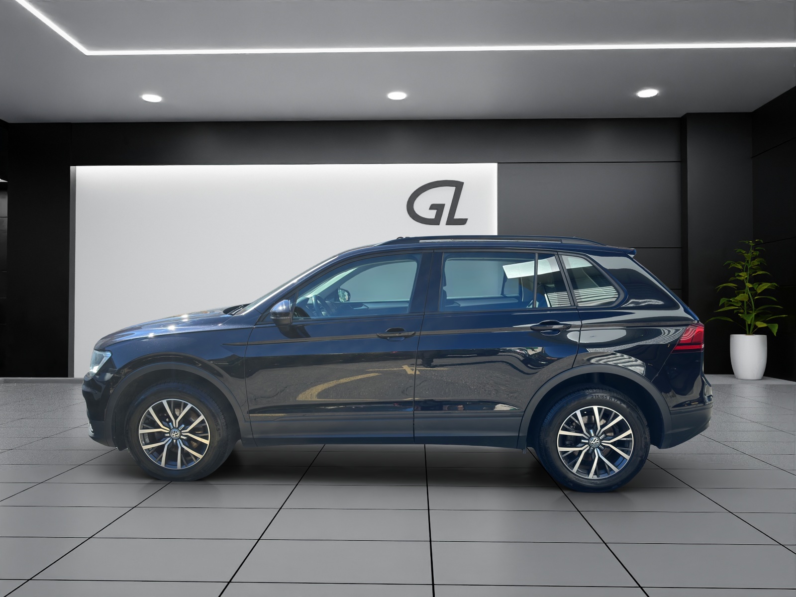 VW Tiguan 2.0TDI Comfort 4M-image-2