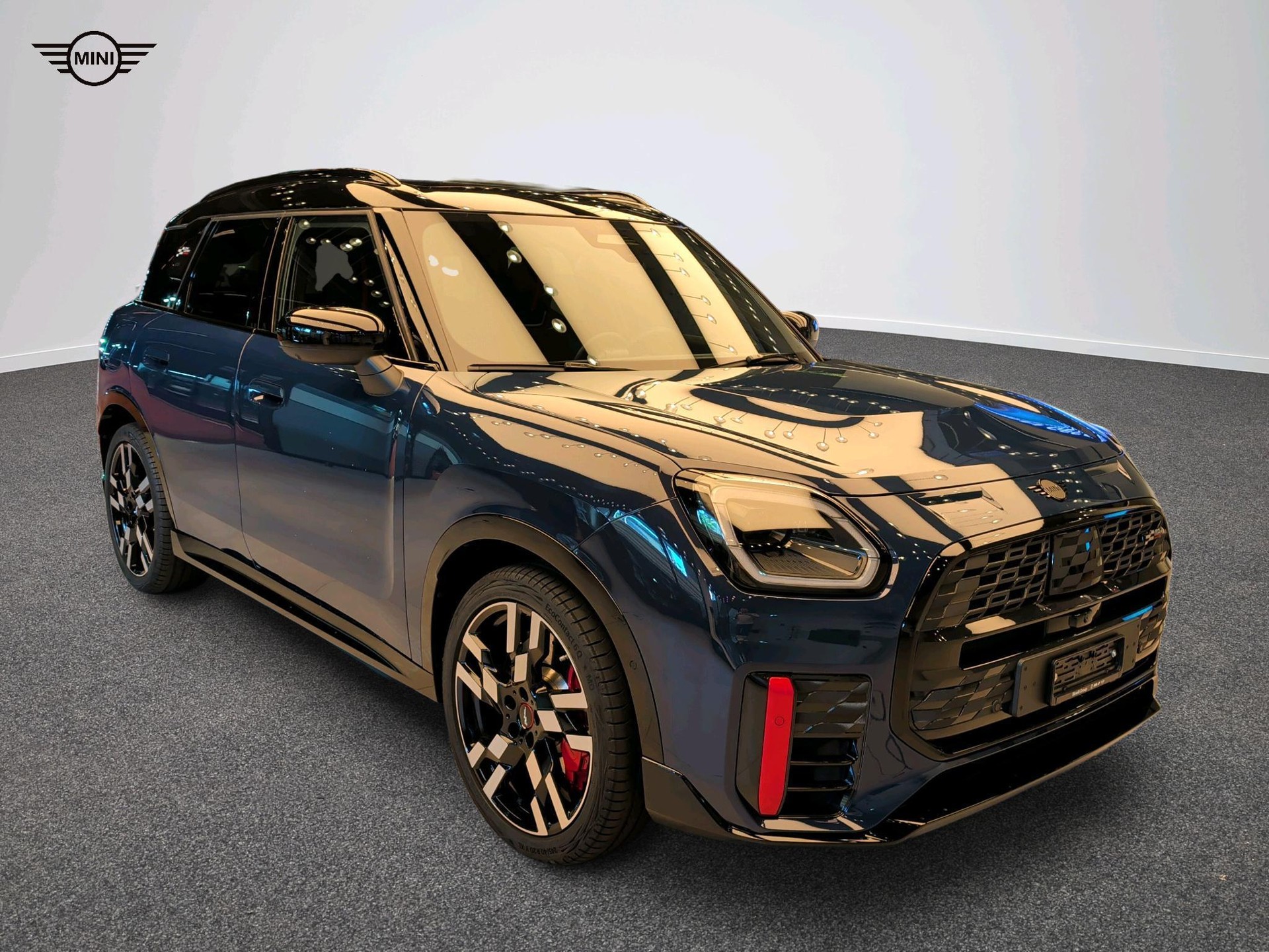 MINI John Cooper Works Countryman ALL4-image-11