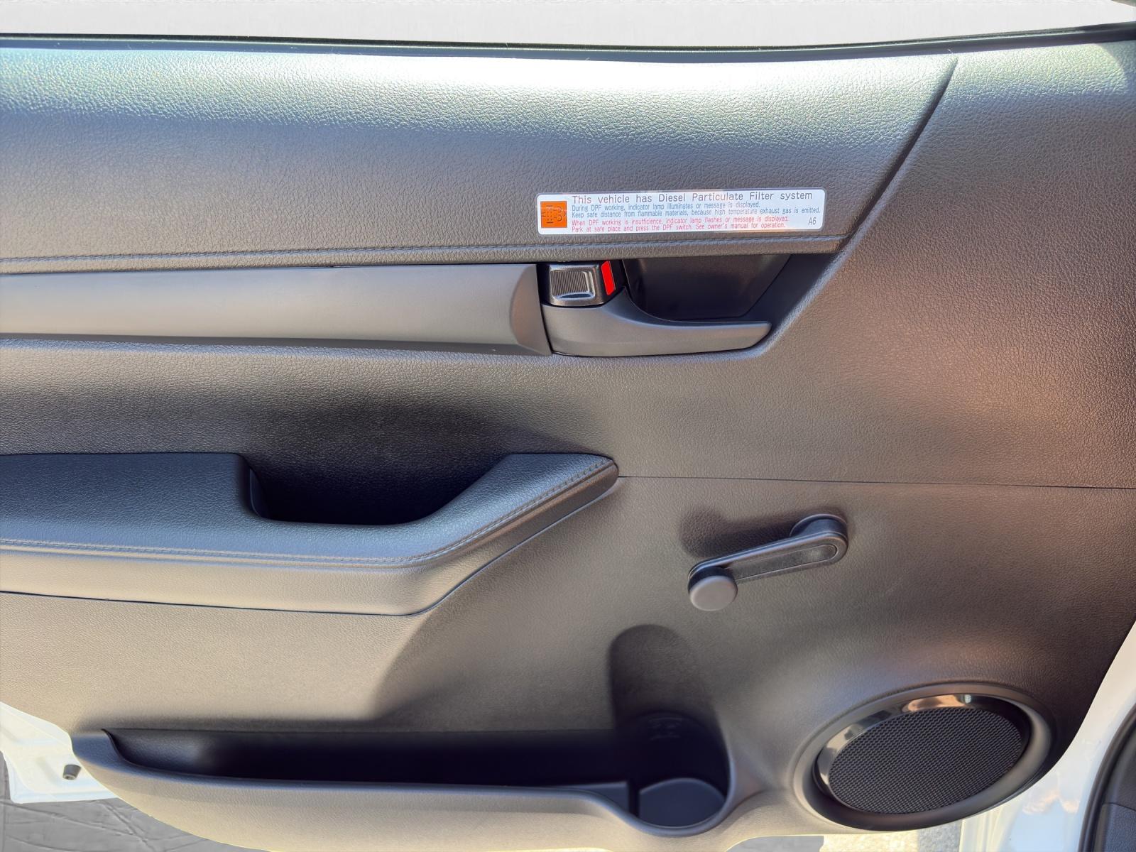 TOYOTA Hilux Double Cab.-Pick-up 2.4 D-4D 150 Comfort-image-16