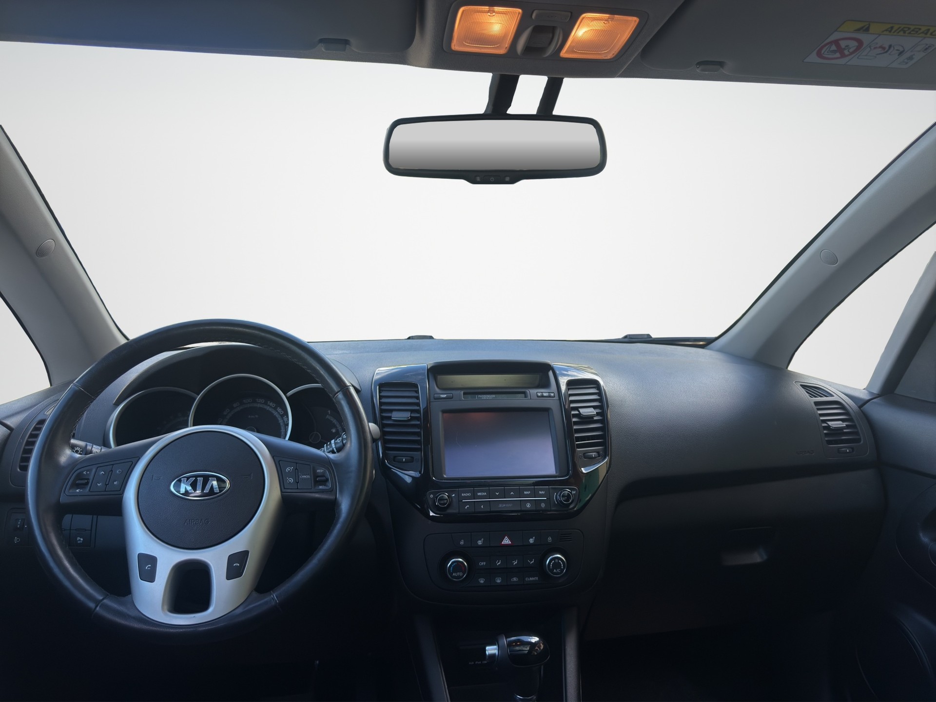 KIA Venga 1.6 CVVT Swiss Champion Automatic-image-11