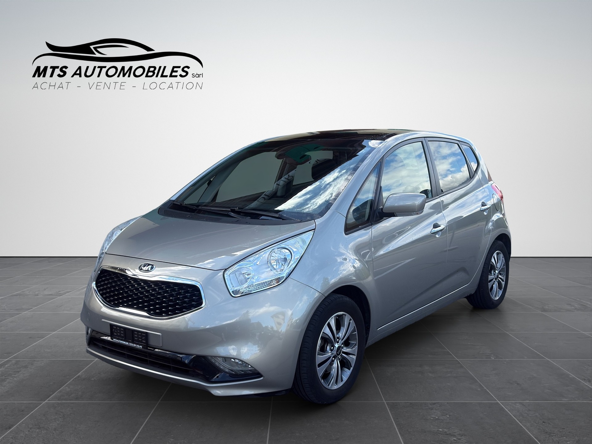 KIA Venga 1.6 CVVT Swiss Champion Automatic-image-0