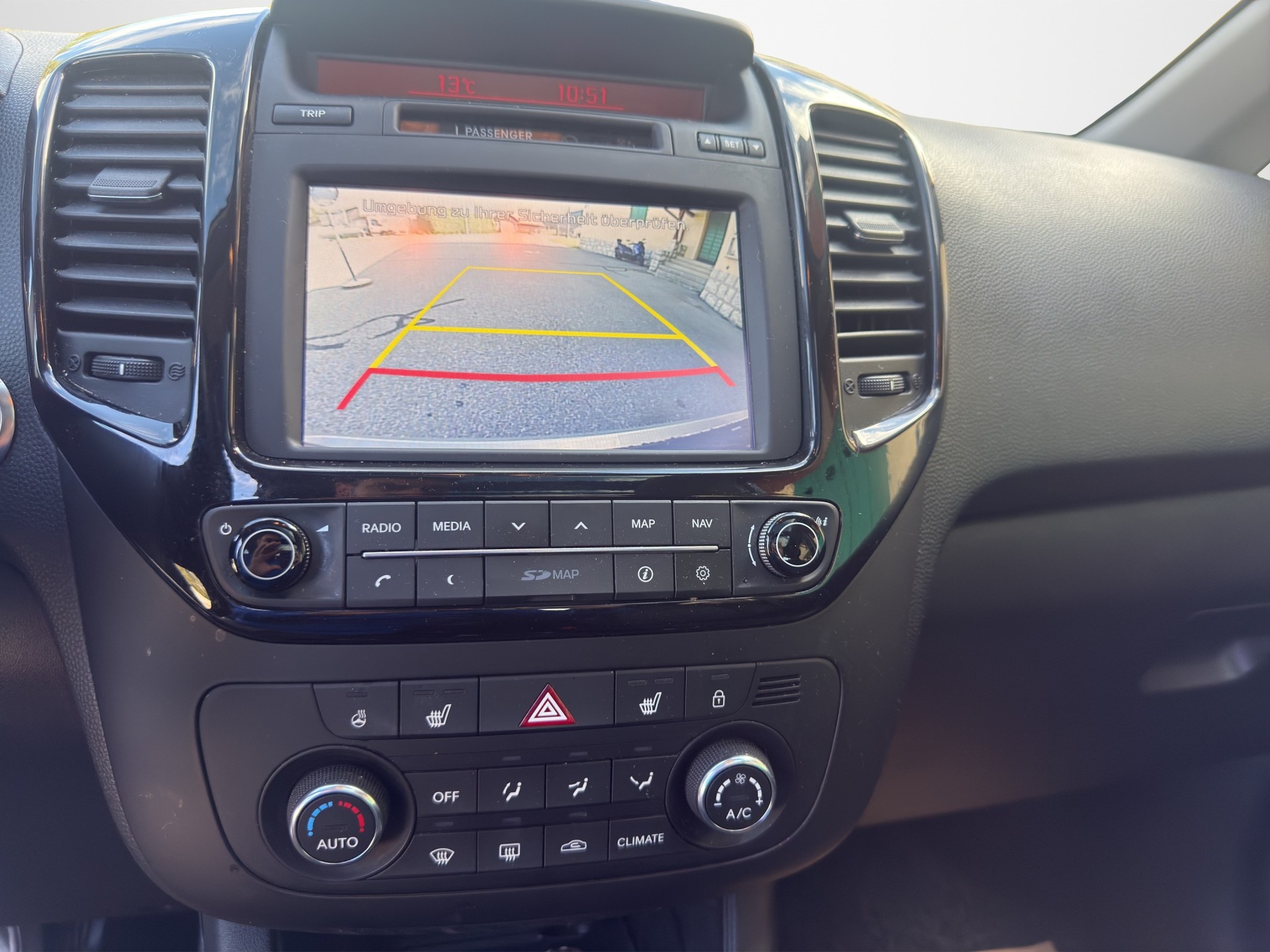 KIA Venga 1.6 CVVT Swiss Champion Automatic-image-12