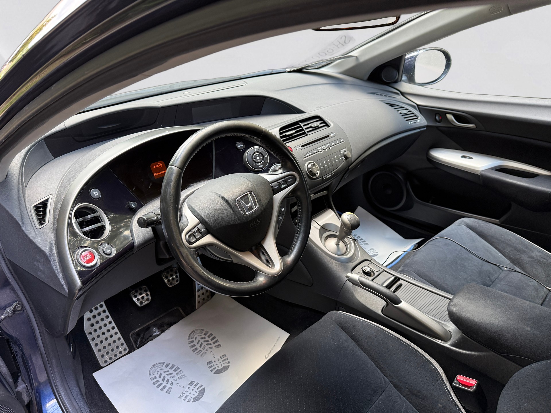 HONDA Civic 1.8i Sport-image-21