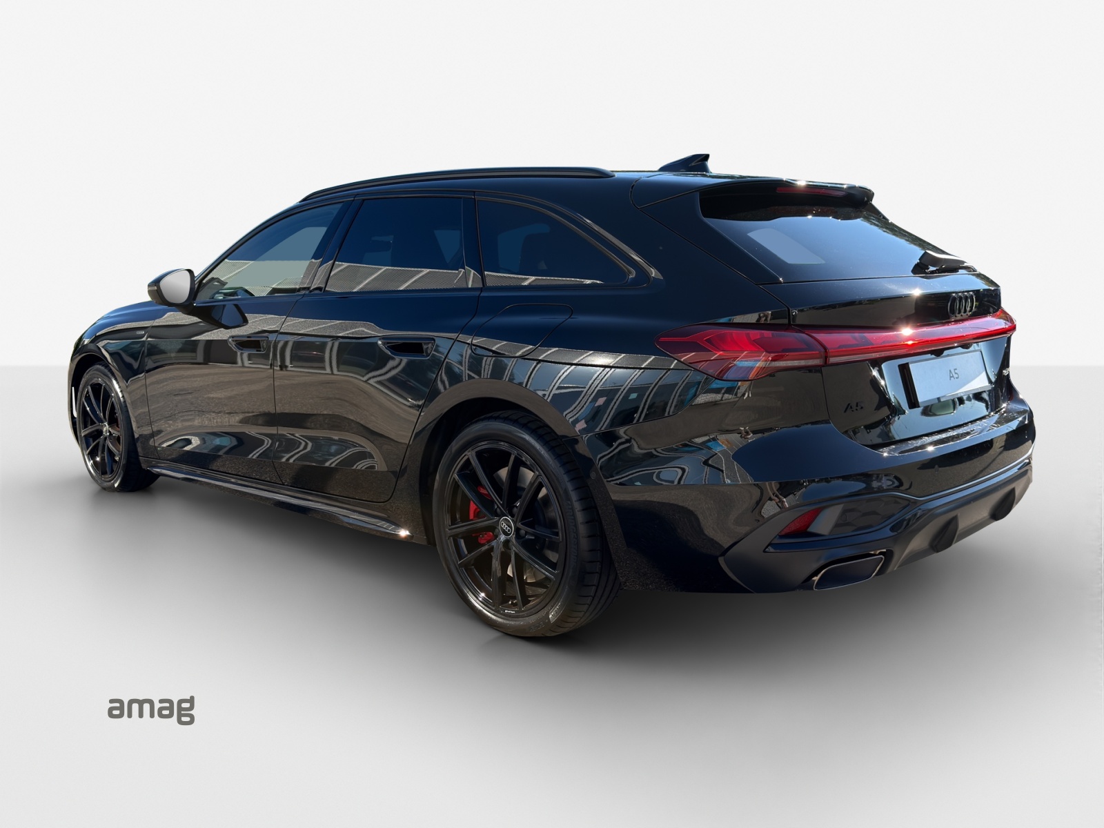 AUDI A5 Avant e-hybrid quattro 270 kW S tronic-image-2