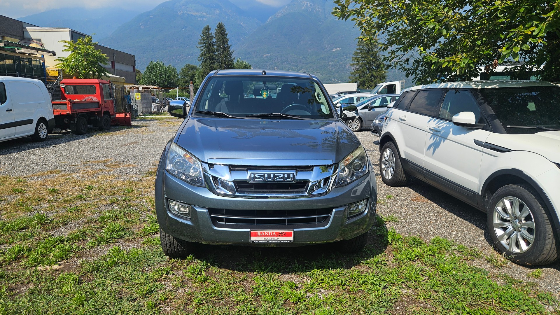ISUZU D-MAX 2.5 Crew Cab Solar 4x4-image-0
