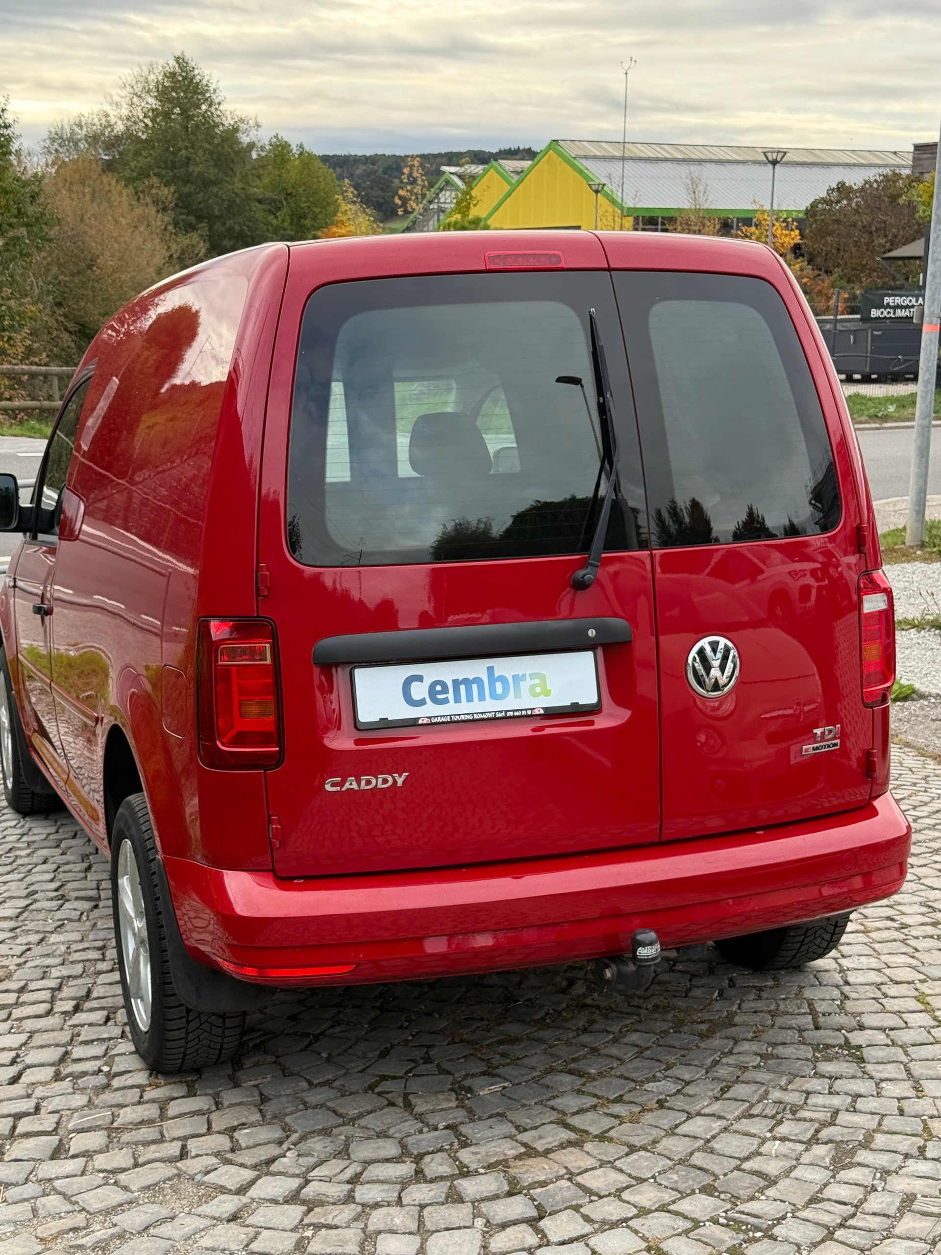 VW Caddy 2.0TDI 4Motion BlueMotion Technology-image-4