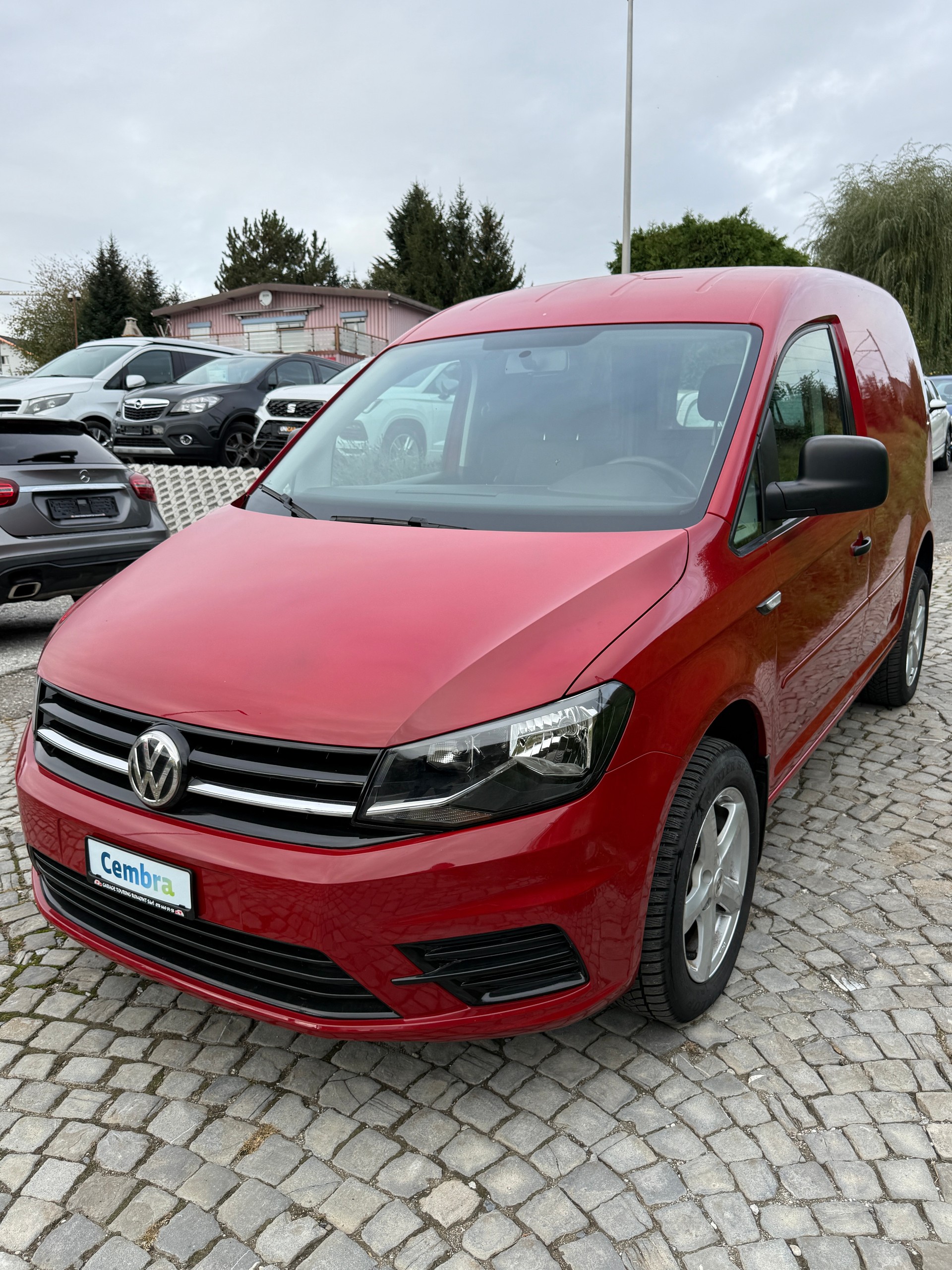 VW Caddy 2.0TDI 4Motion BlueMotion Technology-image-9