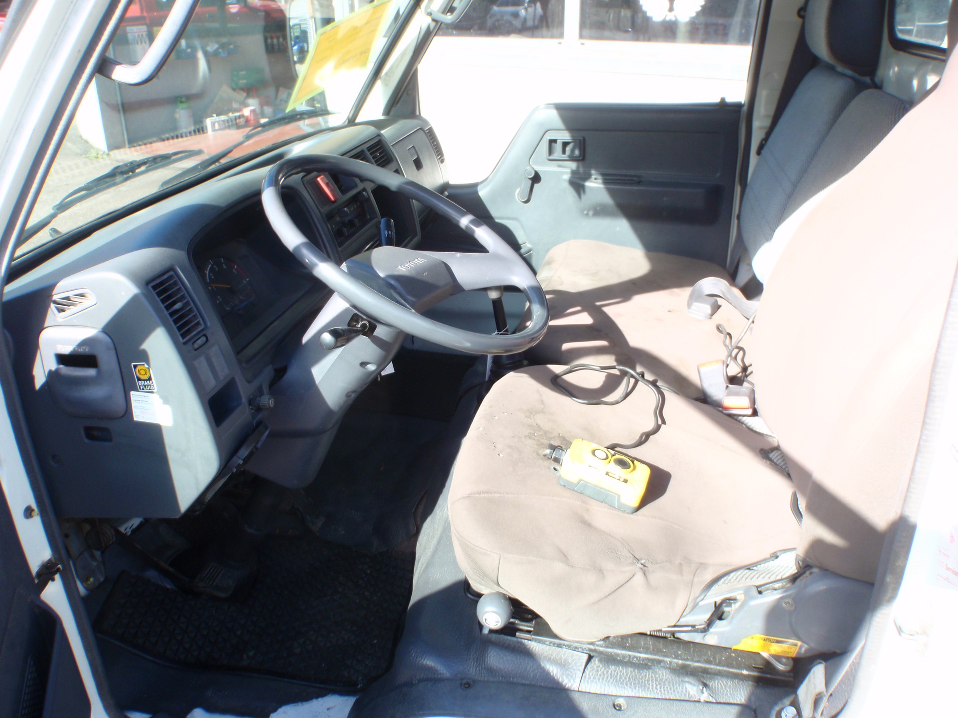 TOYOTA Dyna 150 3.0D-image-10