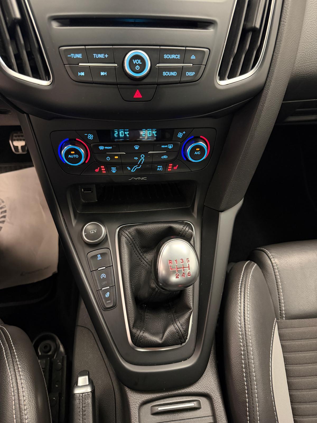 FORD Focus 2.0i EcoB SCTi ST-1-image-17