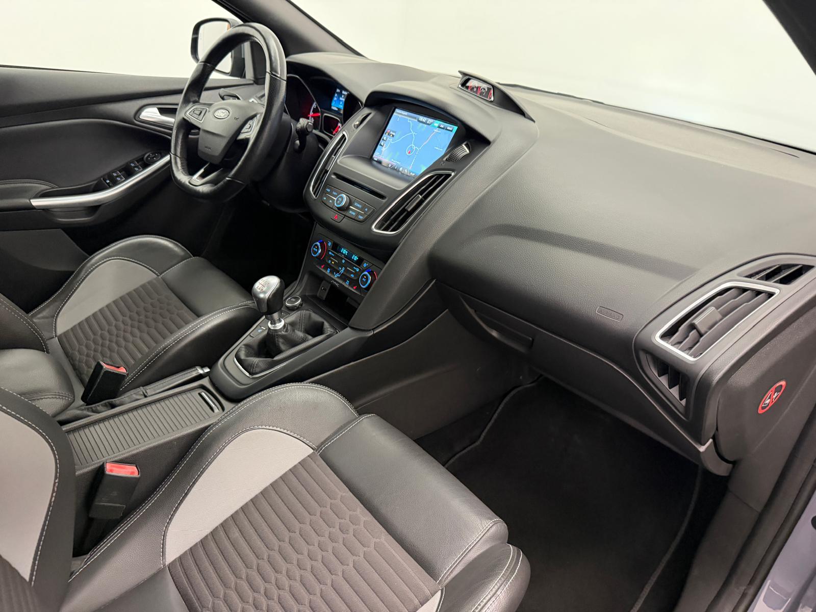 FORD Focus 2.0i EcoB SCTi ST-1-image-10