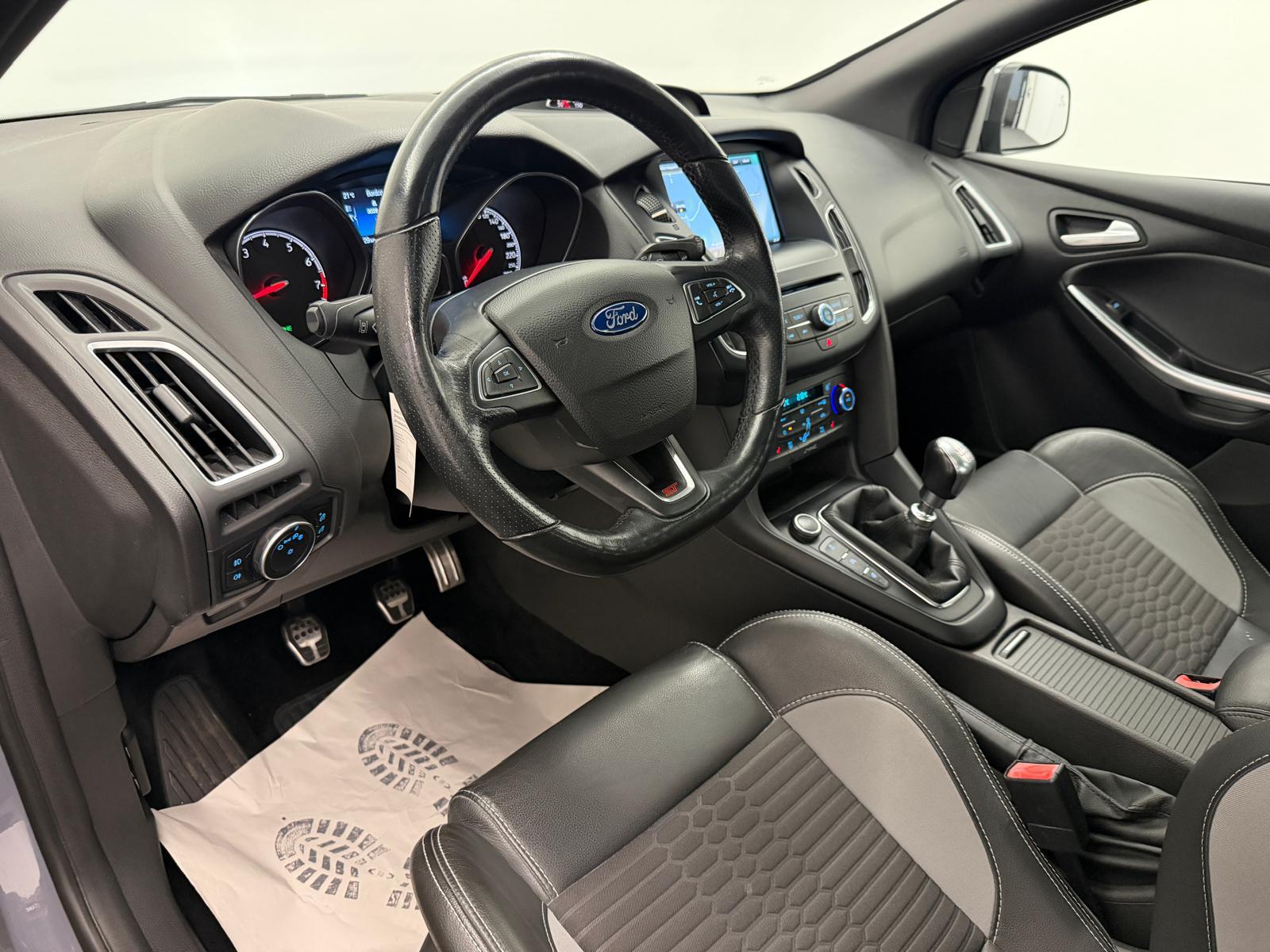 FORD Focus 2.0i EcoB SCTi ST-1-image-9