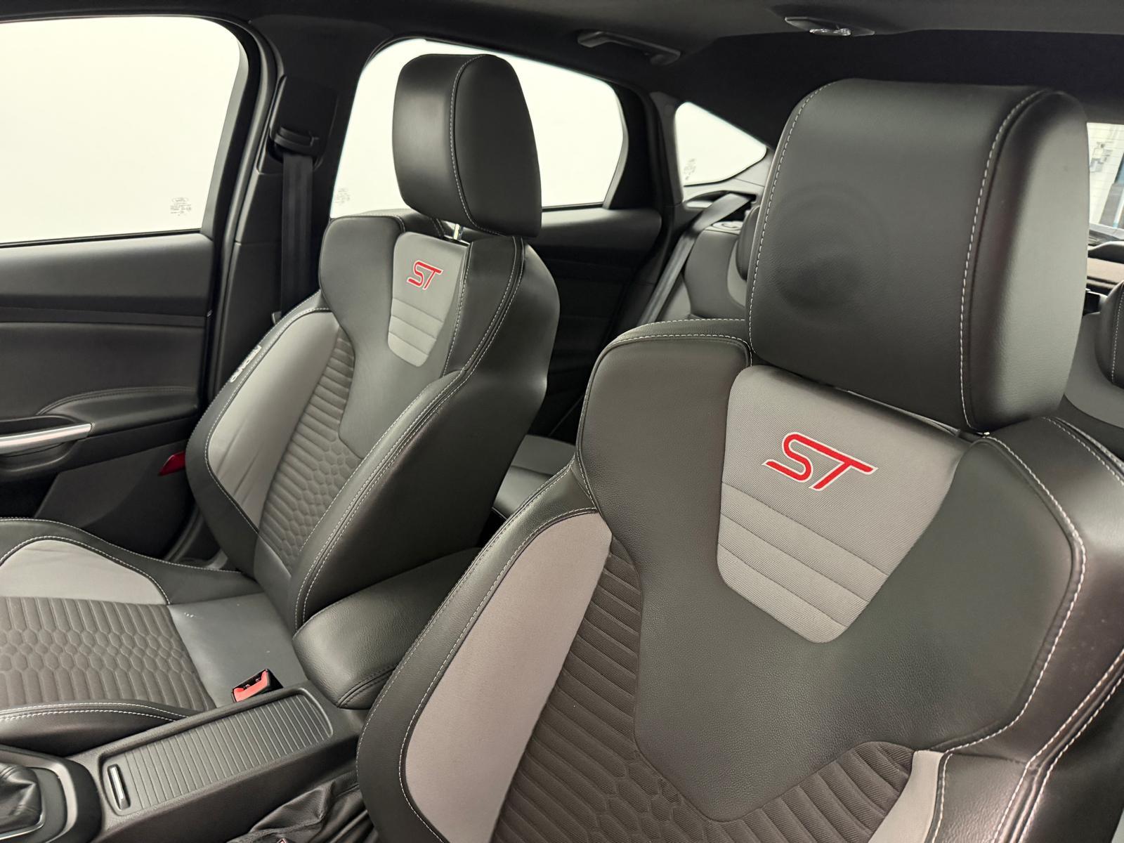 FORD Focus 2.0i EcoB SCTi ST-1-image-11