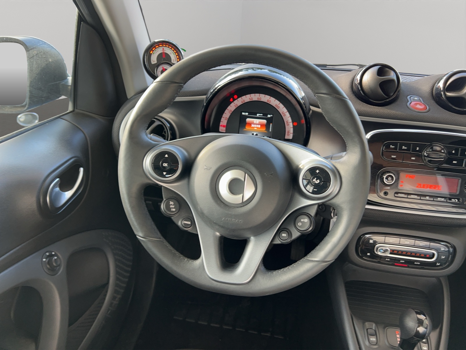 SMART fortwo EQ pulse (incl. battery)-image-13