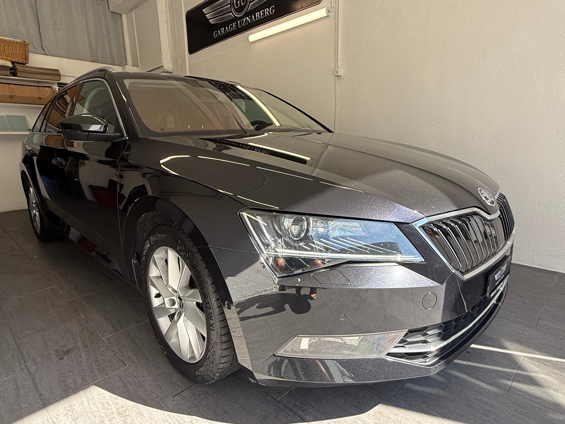 SKODA Superb Combi 2.0 TDi SportLine+ 4x4 DSG Ab 210. pro Monat-image-6