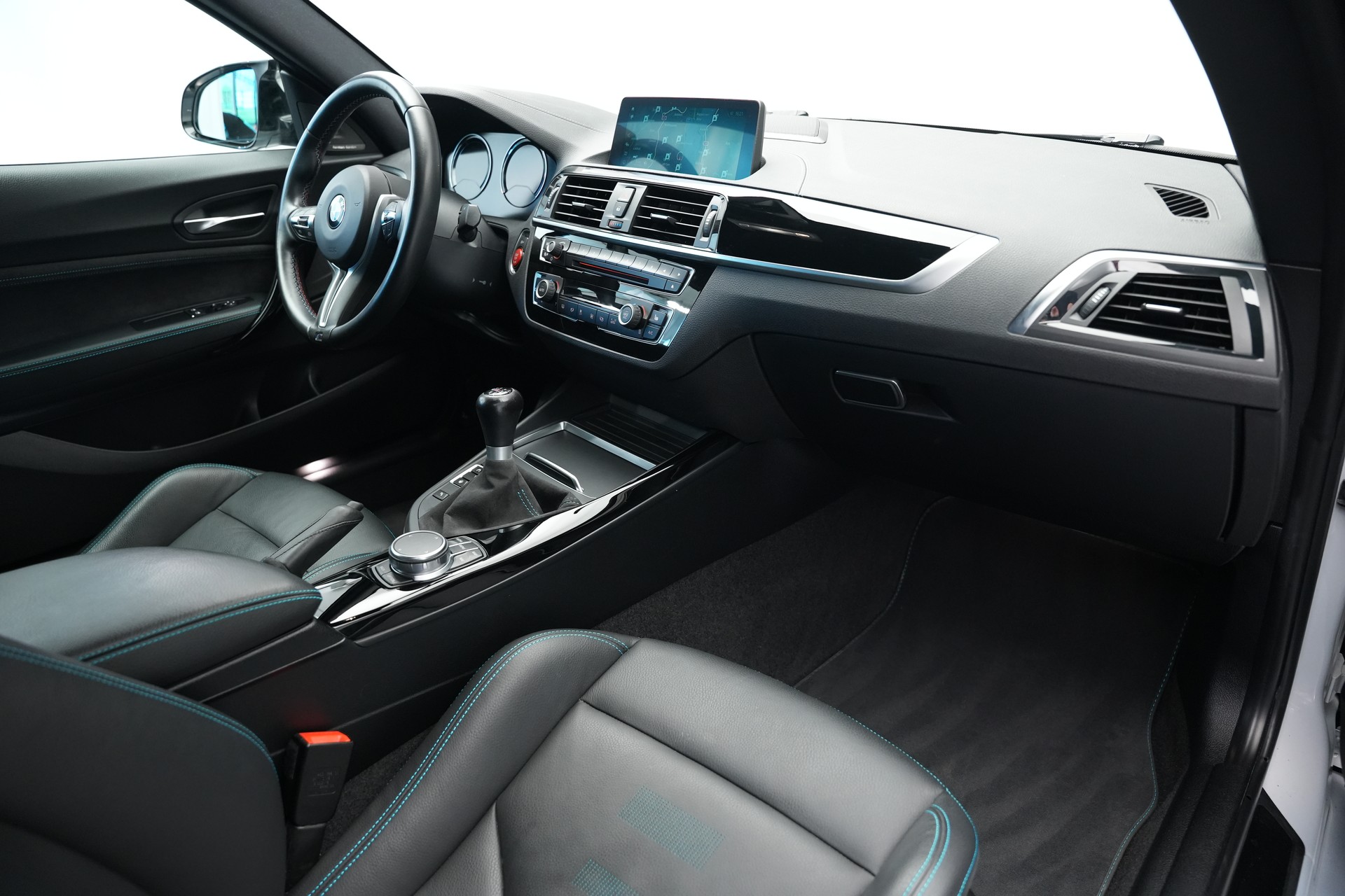 BMW M2 Competition *Schaltgetriebe* *CH-Fahrzeug*-image-10