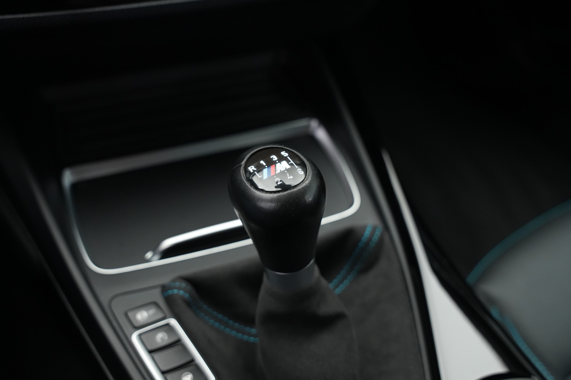 BMW M2 Competition *Schaltgetriebe* *CH-Fahrzeug*-image-19