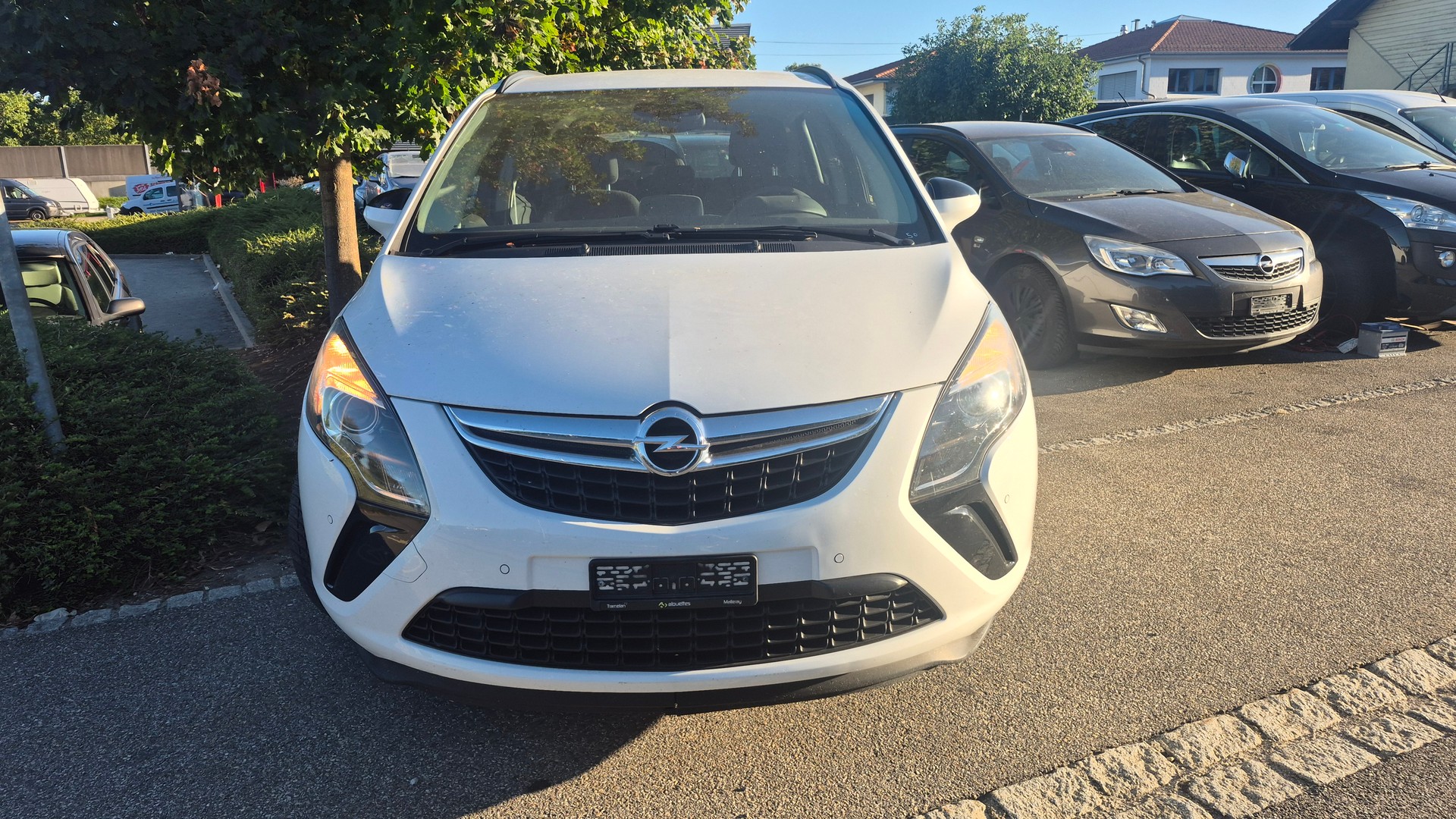 OPEL Zafira Tourer 1.4i 16V Turbo Automatic-image-1