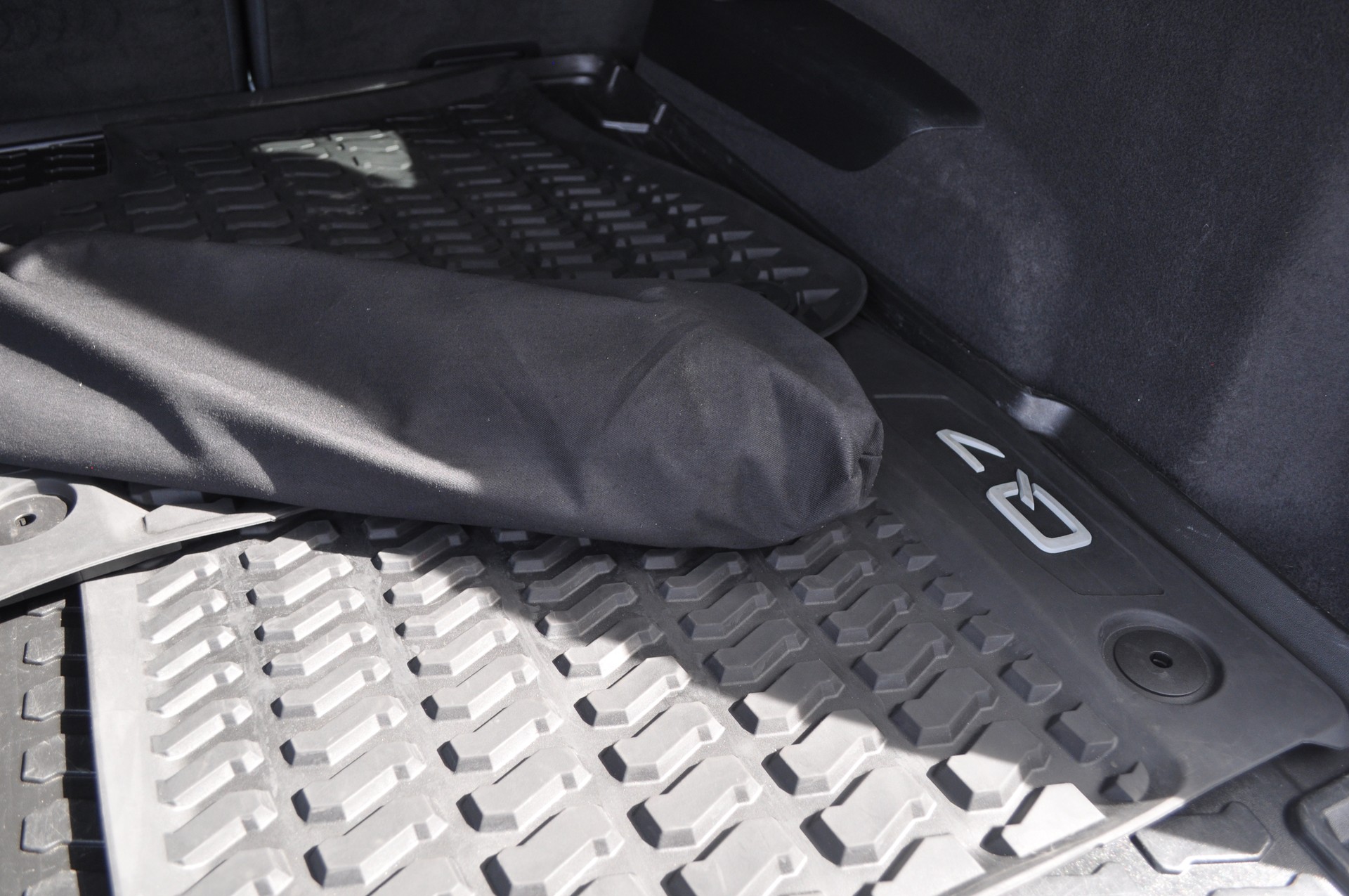 AUDI Q7 3.0 TDI quattro-image-23