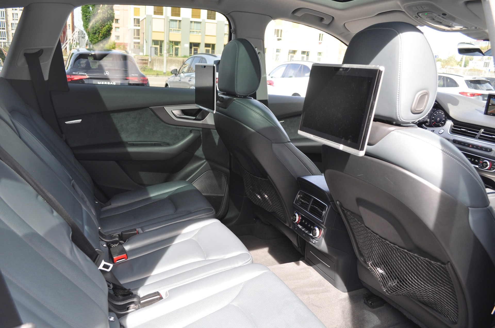 AUDI Q7 3.0 TDI quattro-image-7