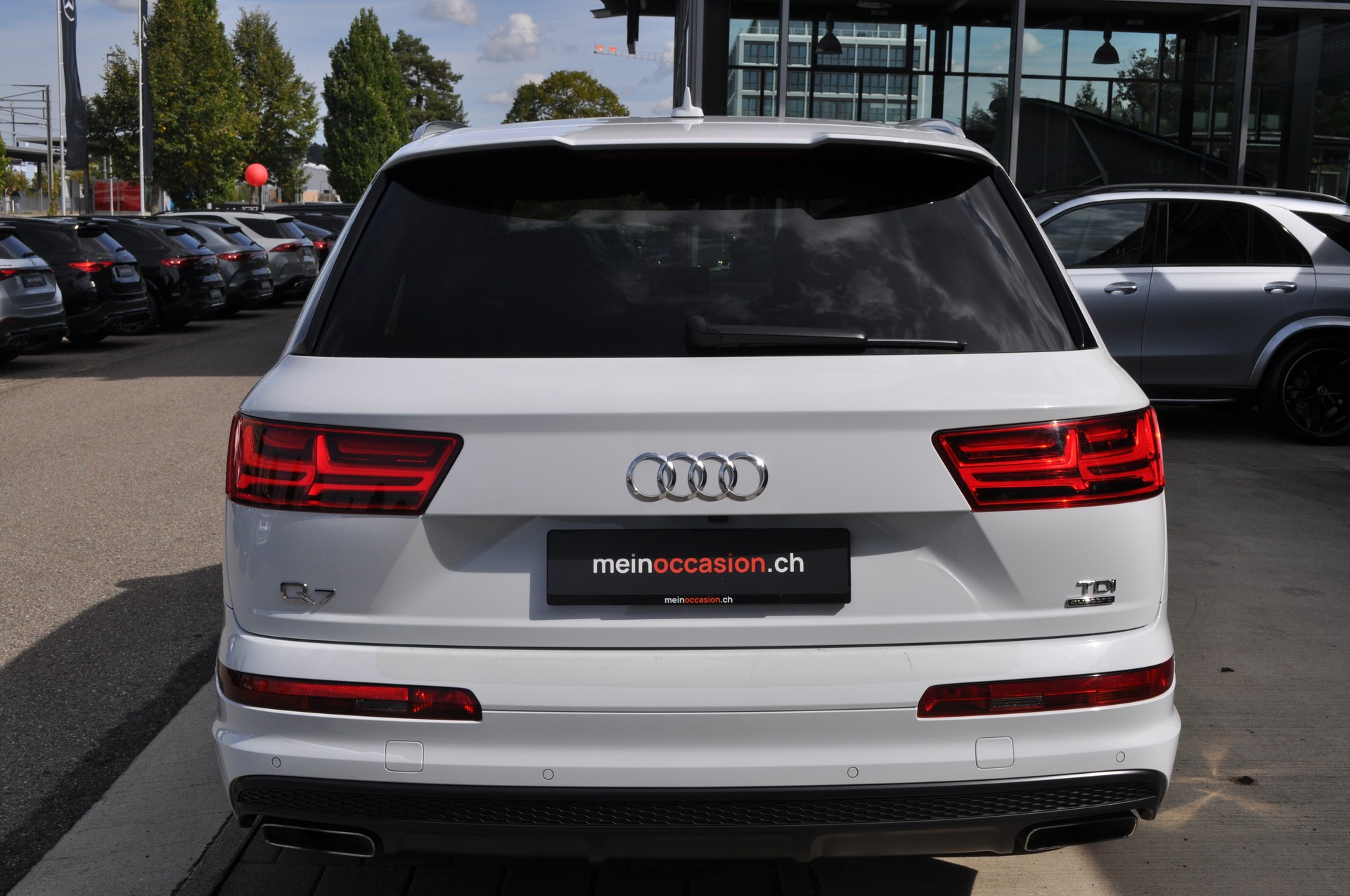 AUDI Q7 3.0 TDI quattro-image-4