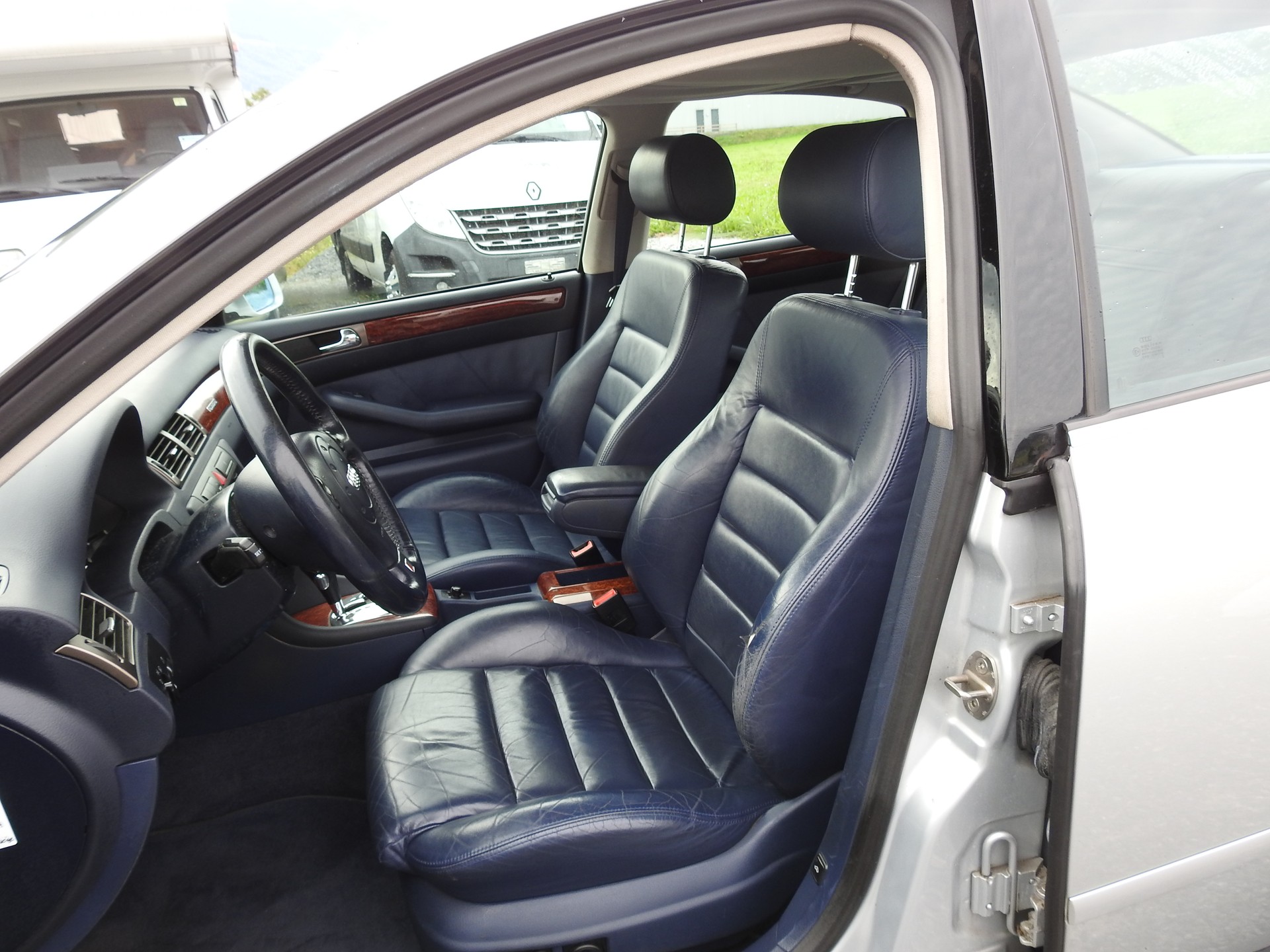 AUDI A6 4.2 quattro Ambition tiptronic-image-12