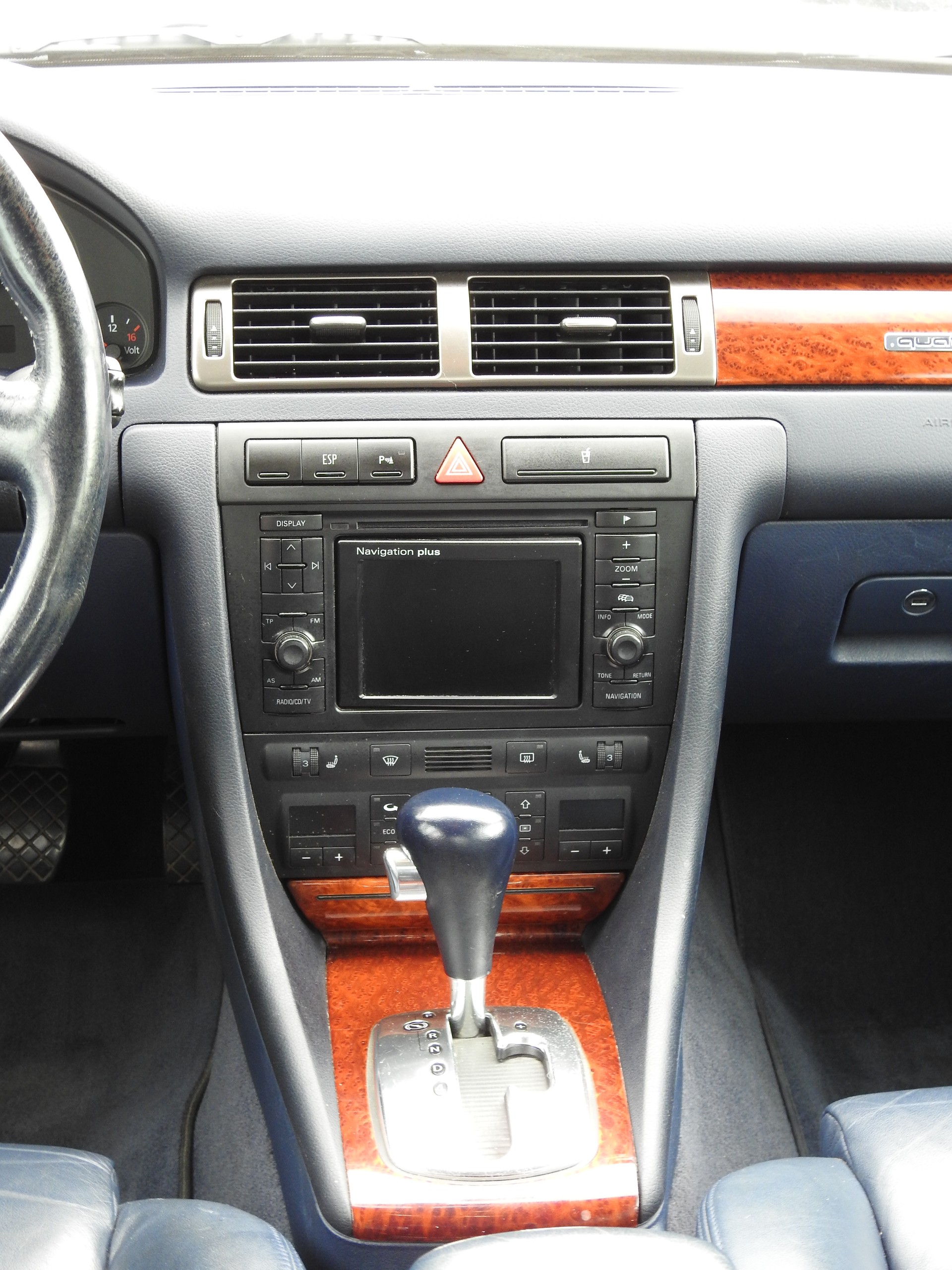 AUDI A6 4.2 quattro Ambition tiptronic-image-17