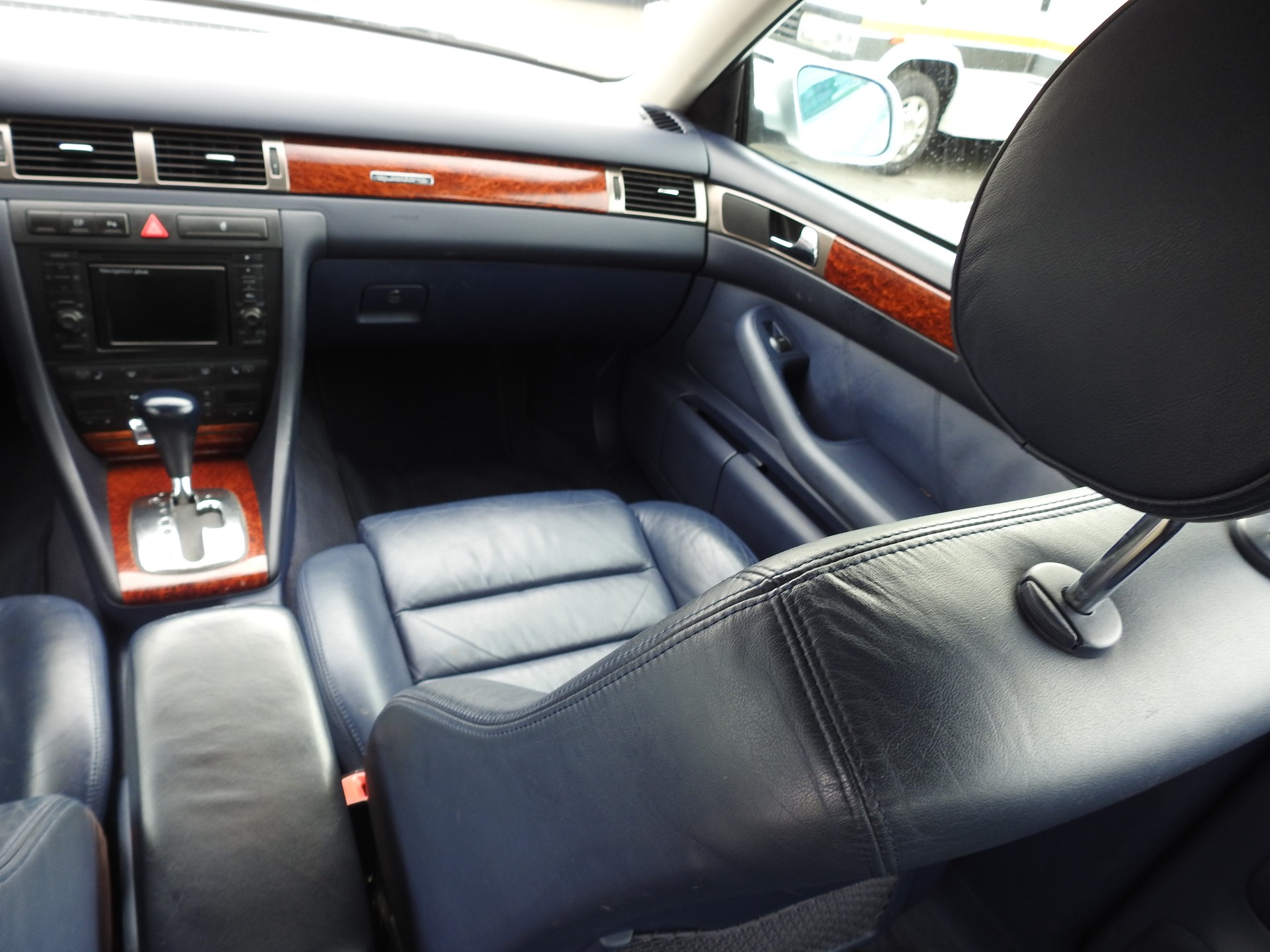 AUDI A6 4.2 quattro Ambition tiptronic-image-18