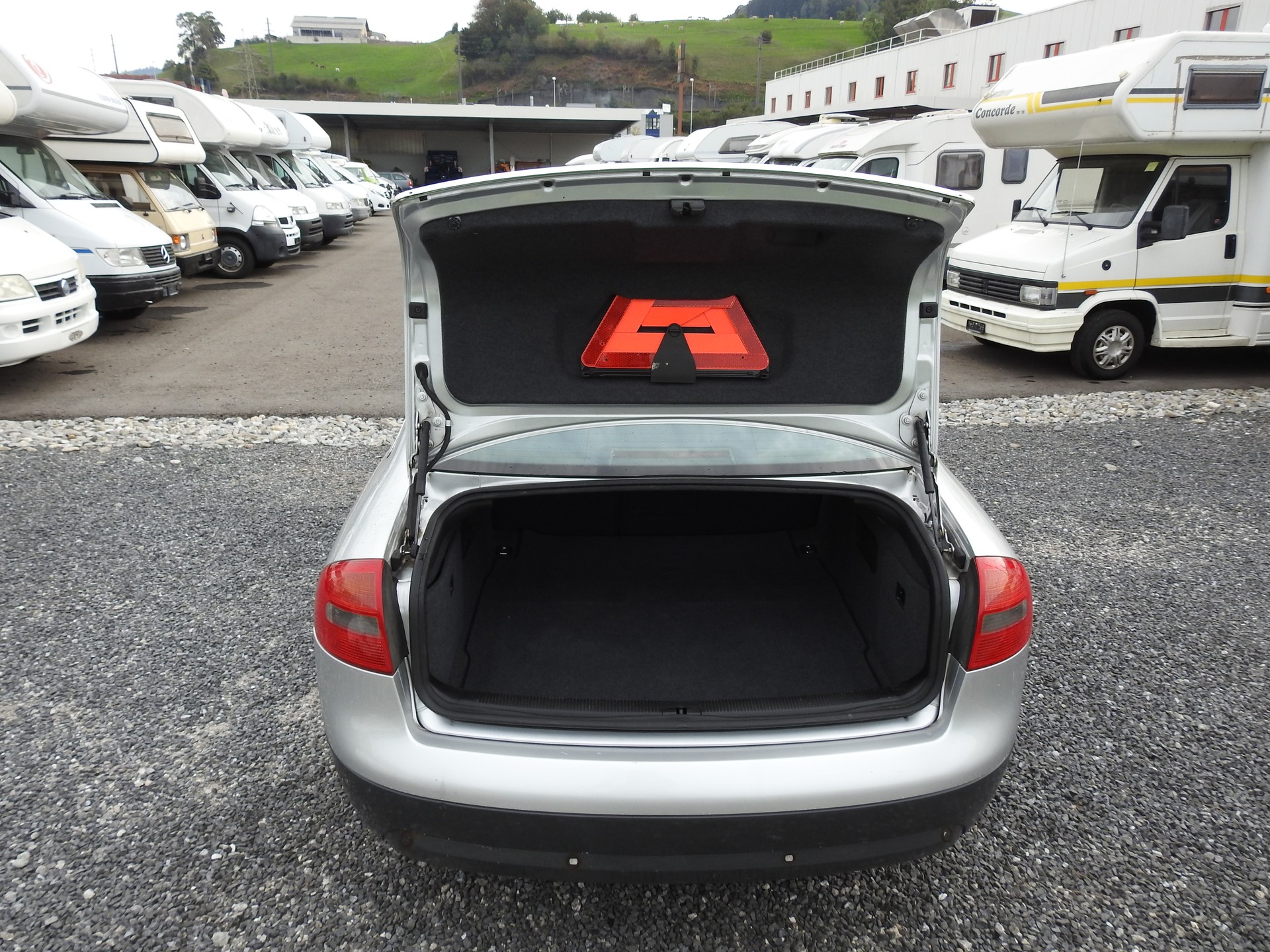 AUDI A6 4.2 quattro Ambition tiptronic-image-9