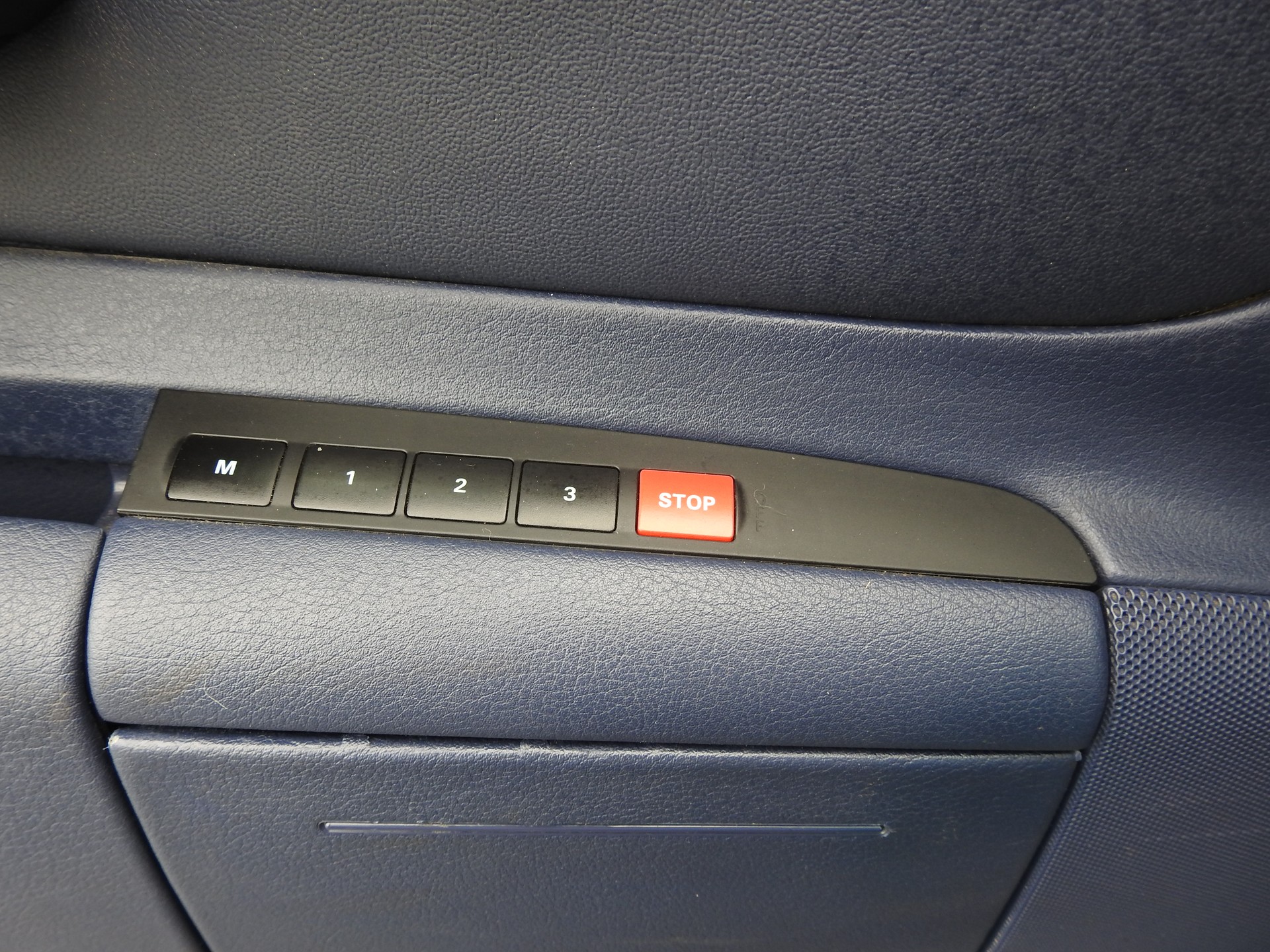 AUDI A6 4.2 quattro Ambition tiptronic-image-20