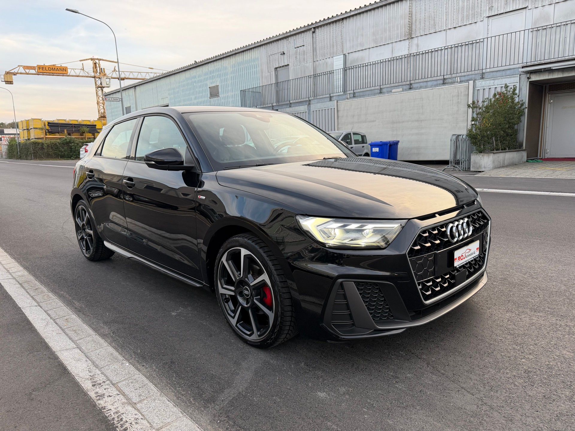 AUDI A1 Sportback 25 TFSI S Line S-tronic-showroom-element-3