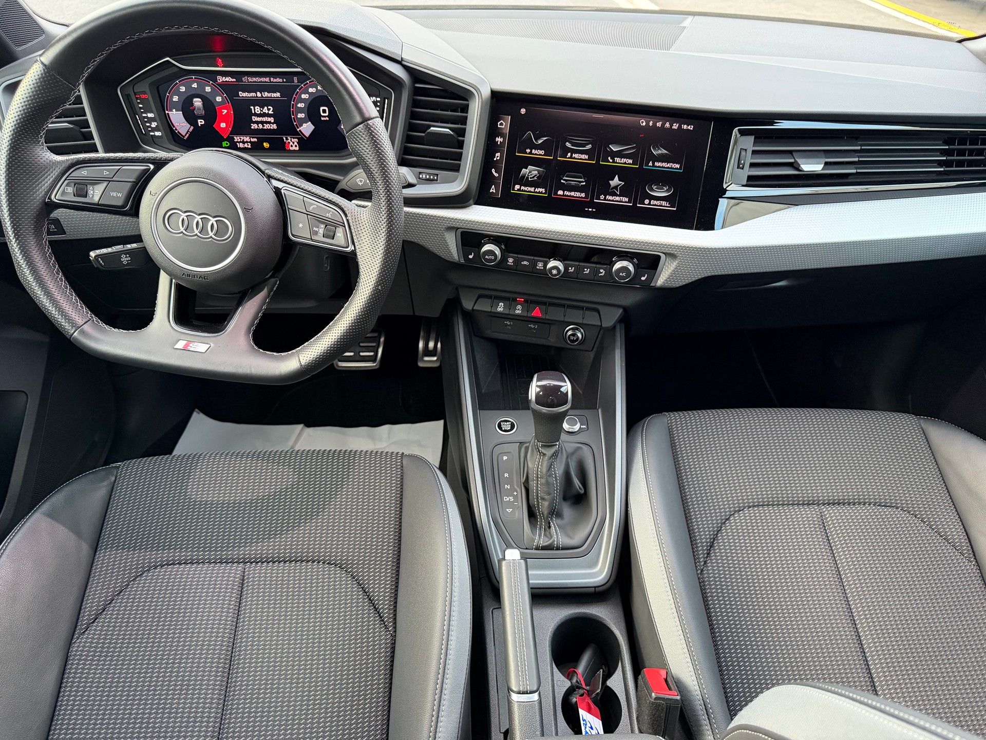 AUDI A1 Sportback 25 TFSI S Line S-tronic-image-10