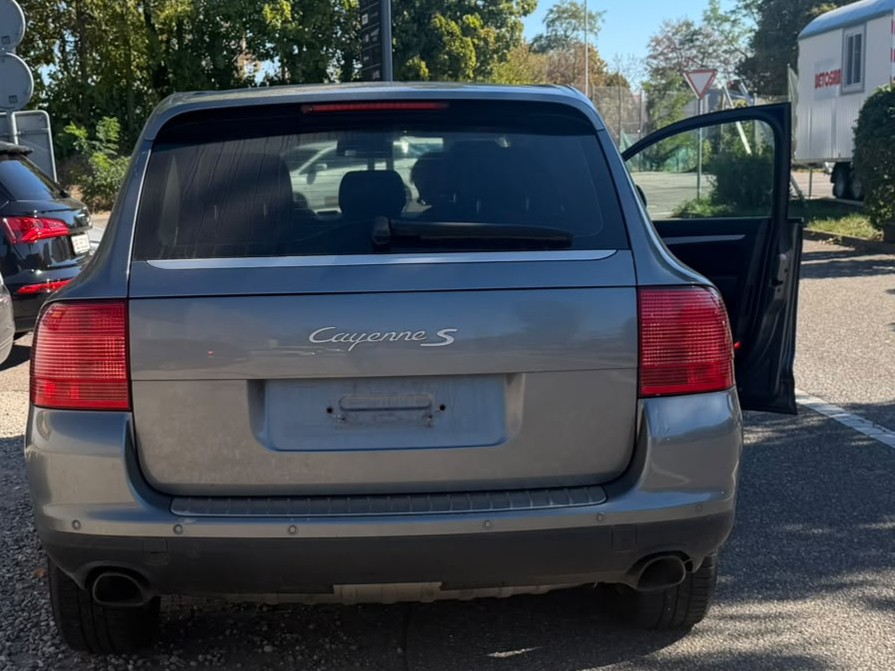 PORSCHE Cayenne S-image-4