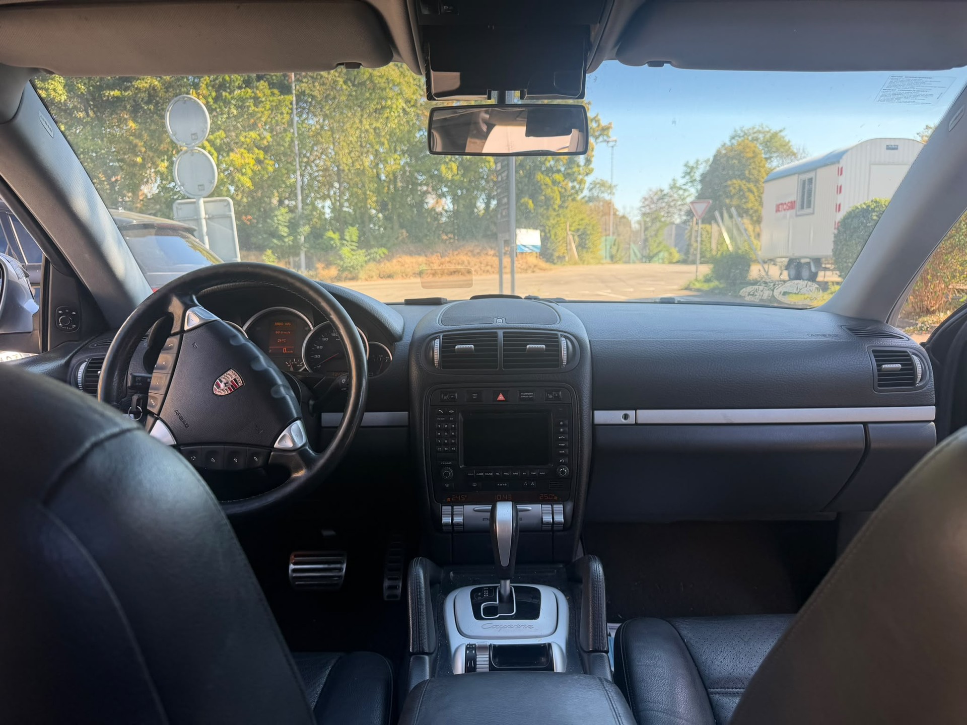 PORSCHE Cayenne S-image-5