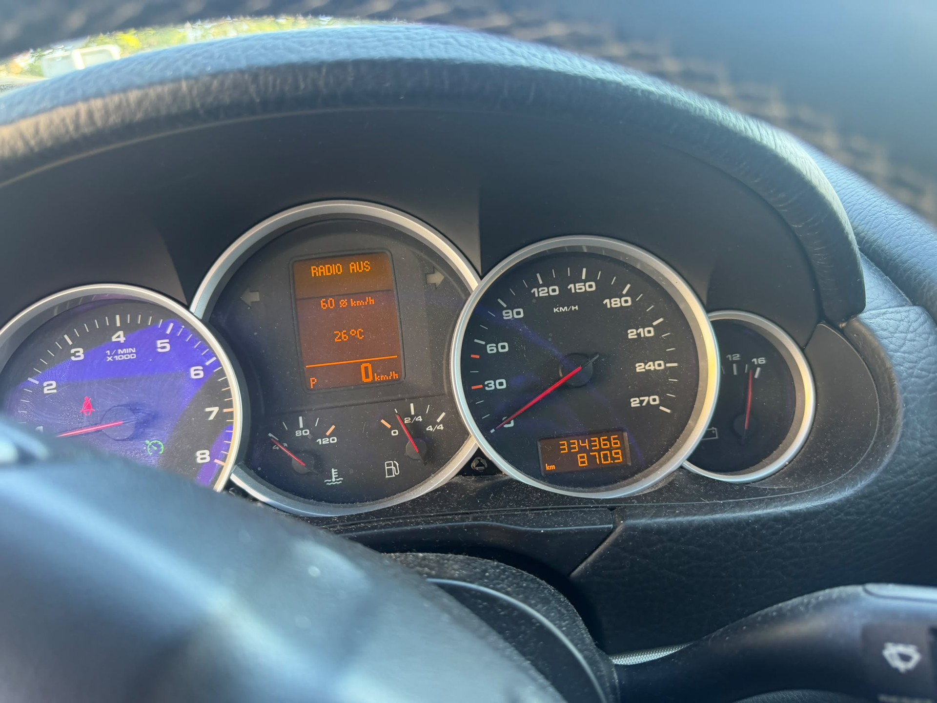 PORSCHE Cayenne S-image-7