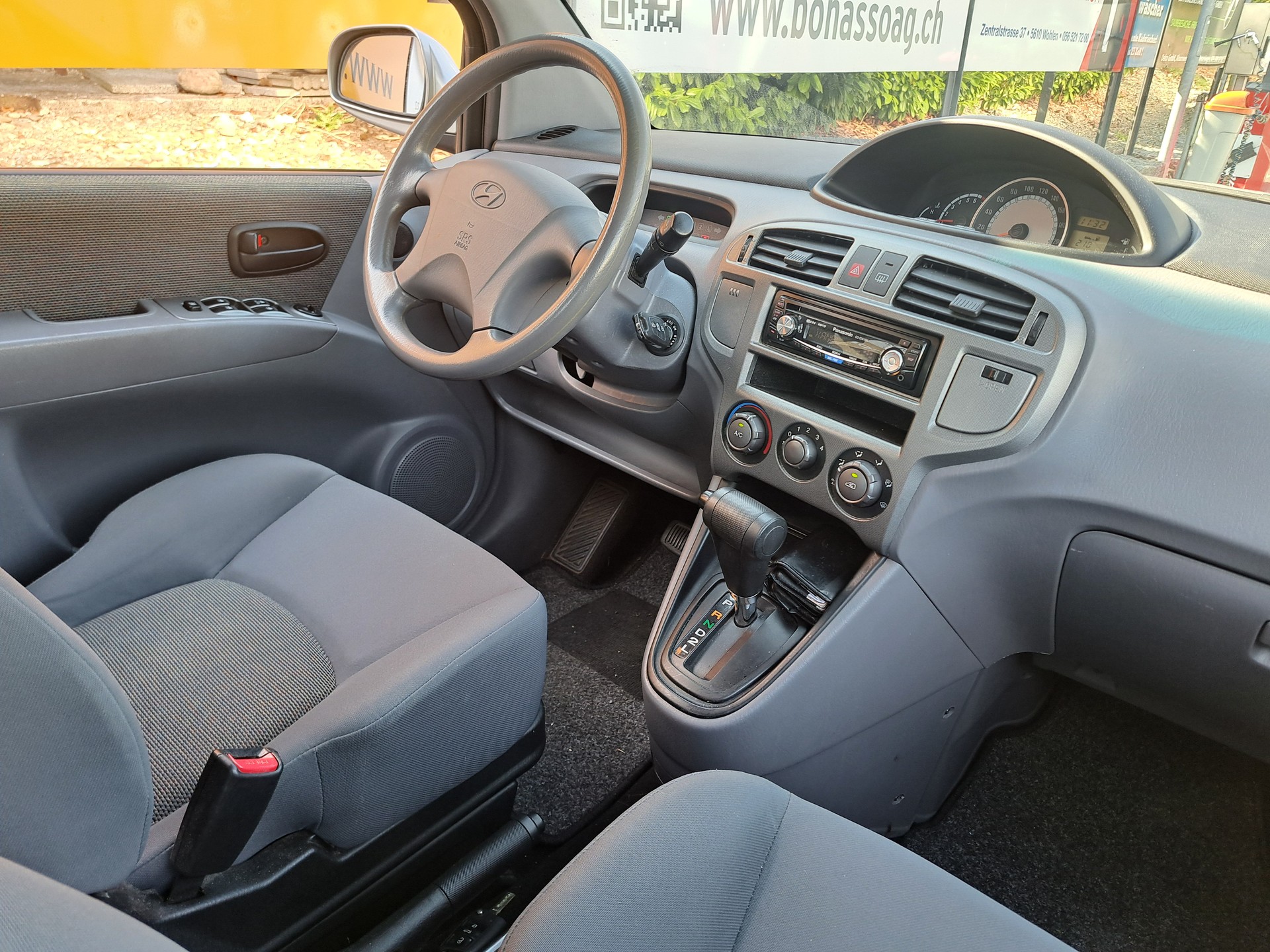 HYUNDAI Matrix 1.8i 16V Classic Automatic-image-3