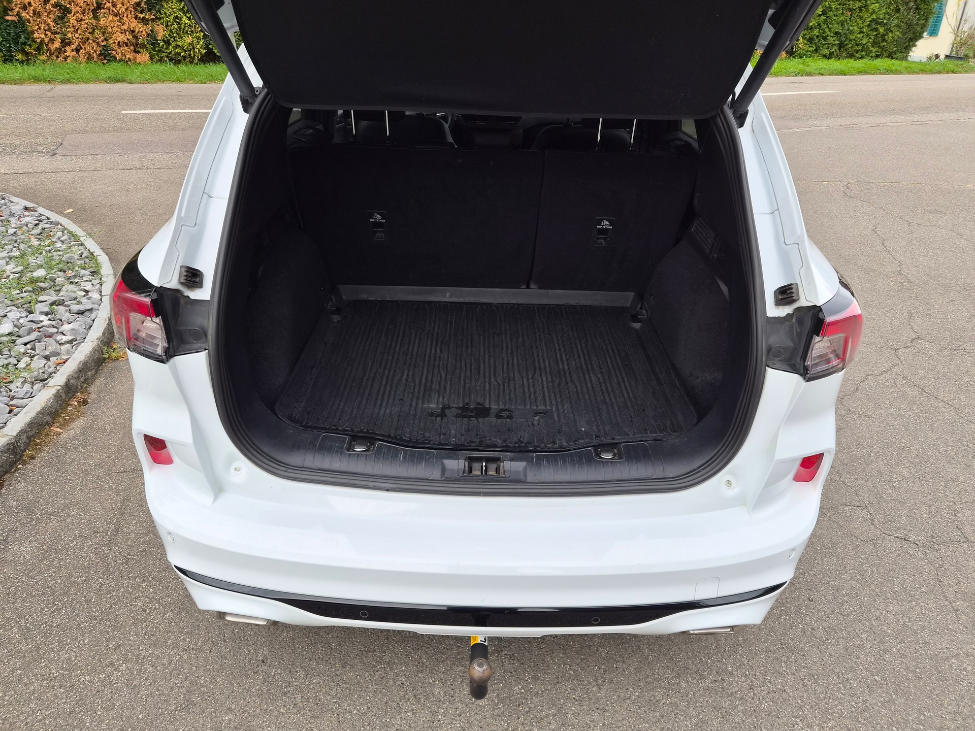 FORD Kuga 2.0 TDCi EcoBlue ST-Line 4WD Automat-image-6