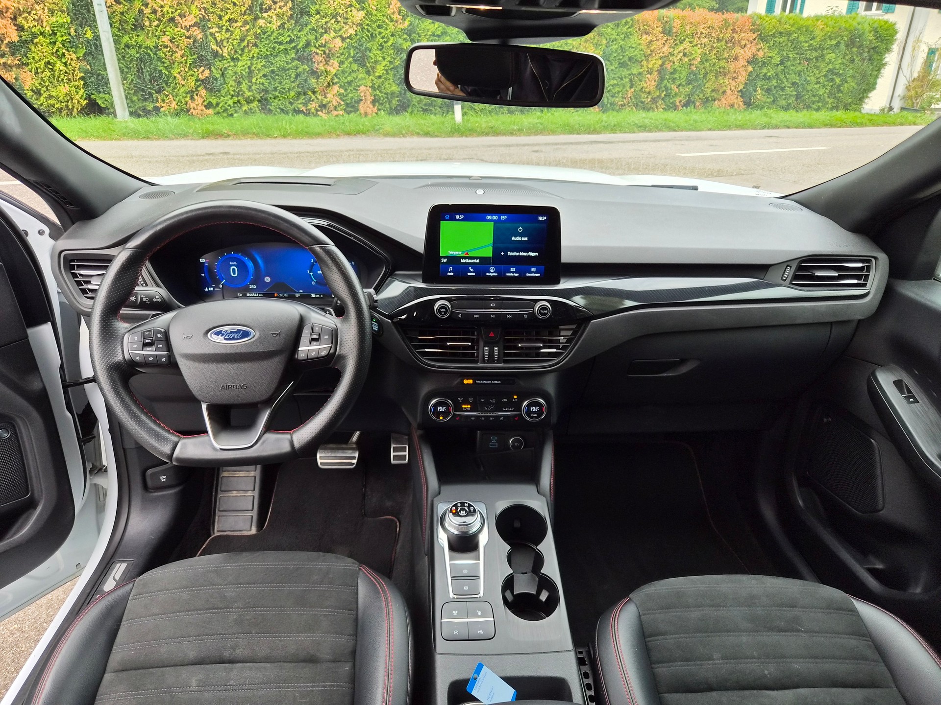 FORD Kuga 2.0 TDCi EcoBlue ST-Line 4WD Automat-image-8