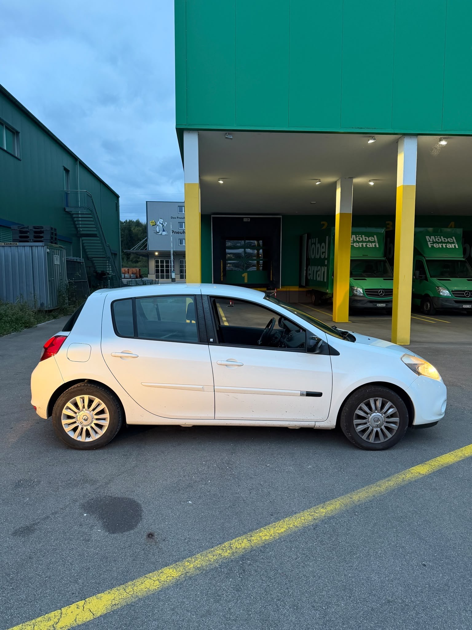 RENAULT Clio 1.2 16V Turbo Expression-image-7