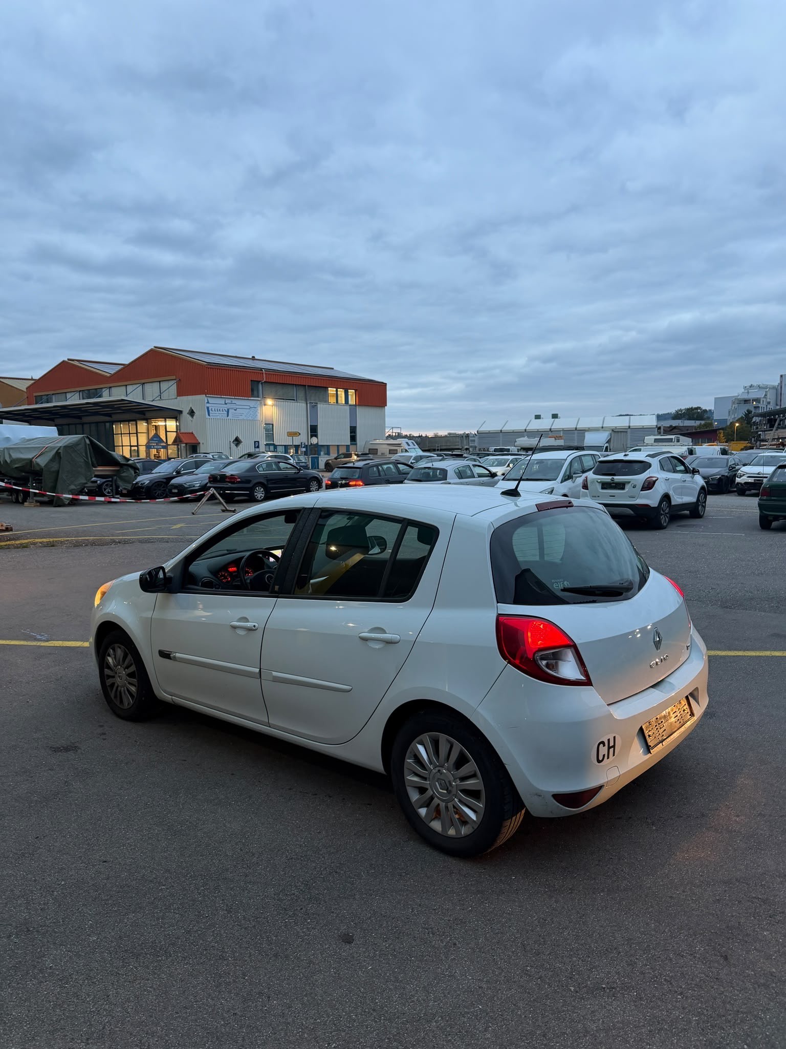 RENAULT Clio 1.2 16V Turbo Expression-image-4