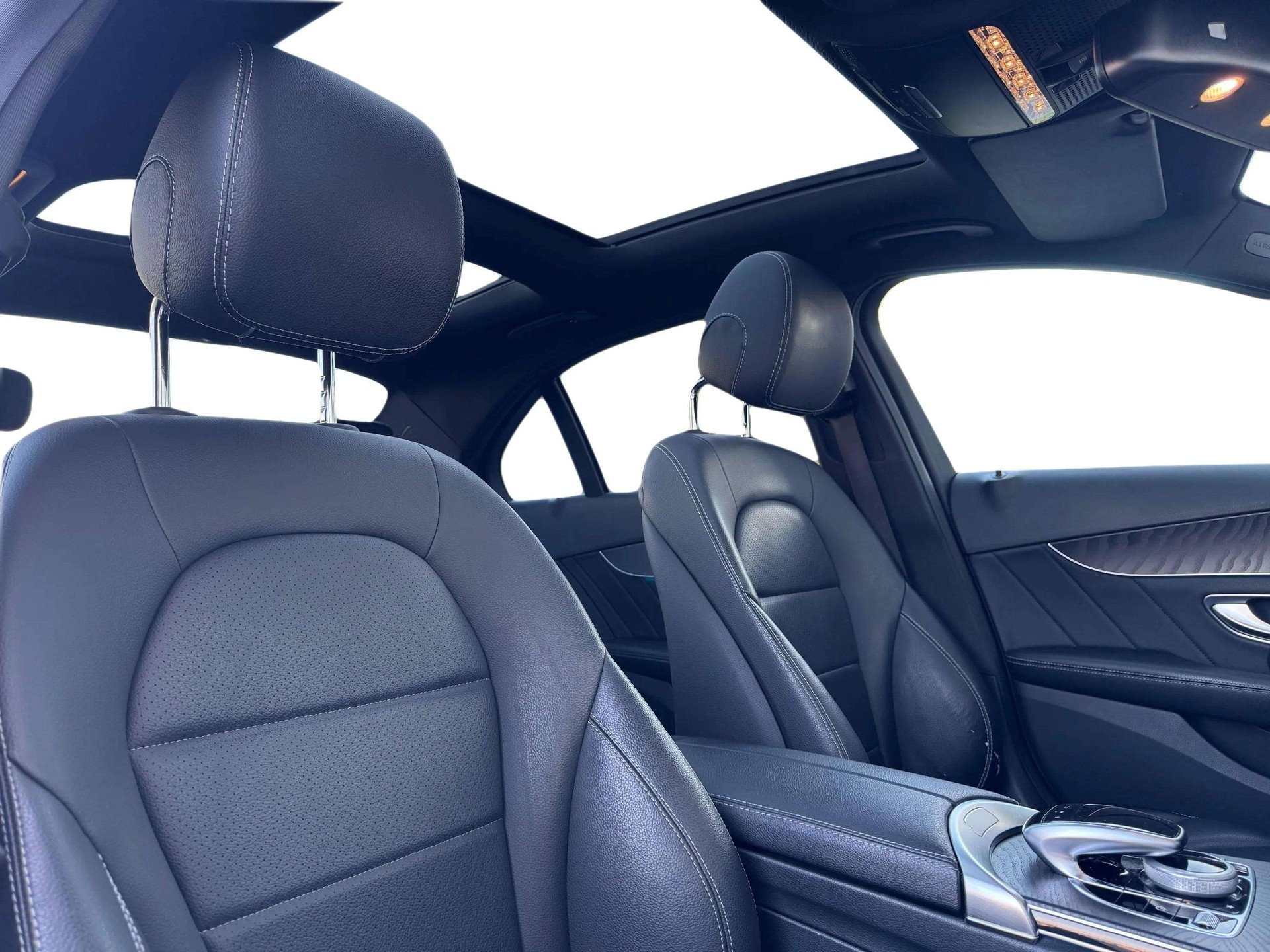MERCEDES-BENZ C 250 BlueTEC AMG Line 4Matic 9G-Tronic-image-18