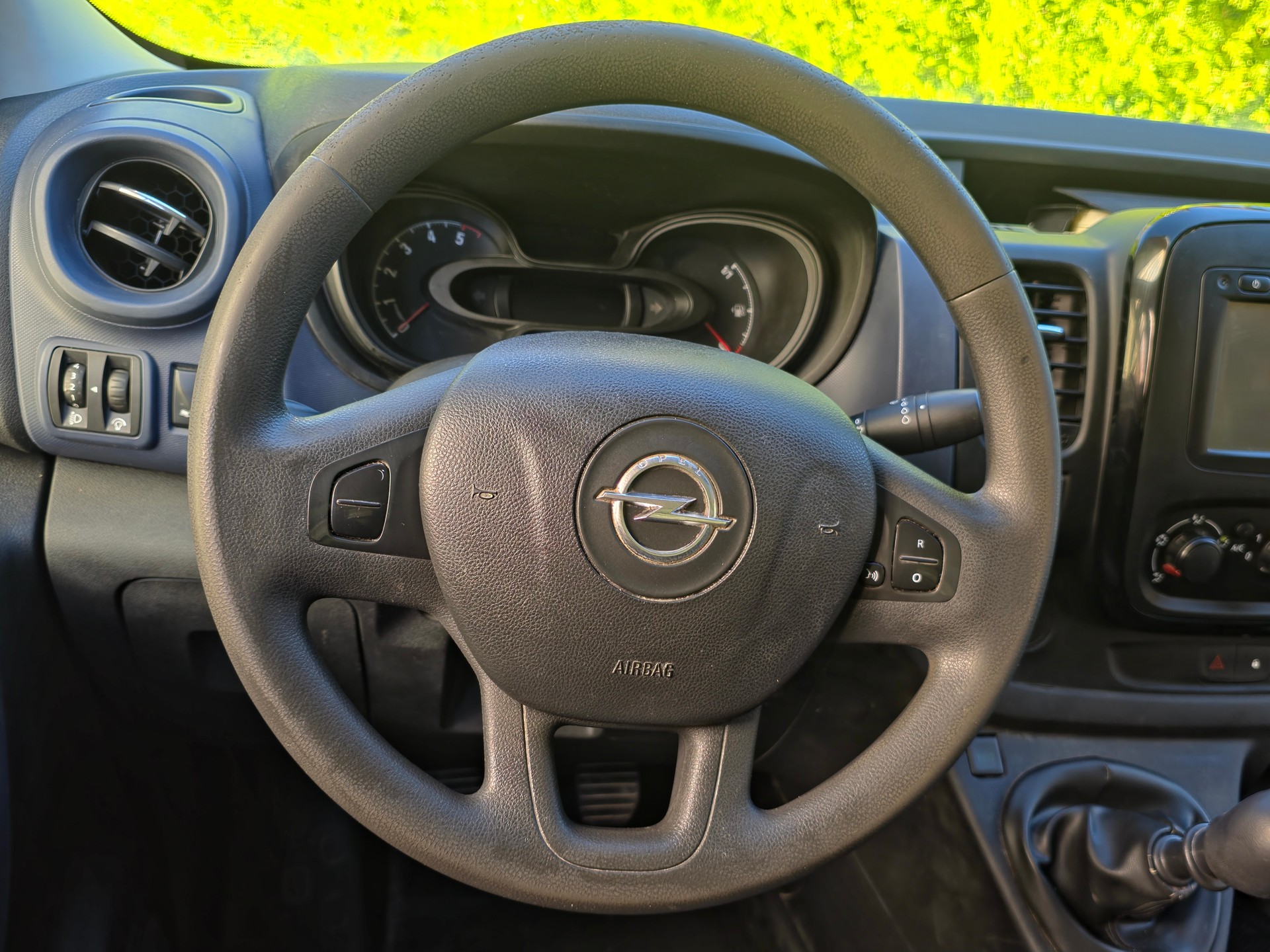 OPEL Vivaro 1.6 CDTI 2.7t L1H1-image-12