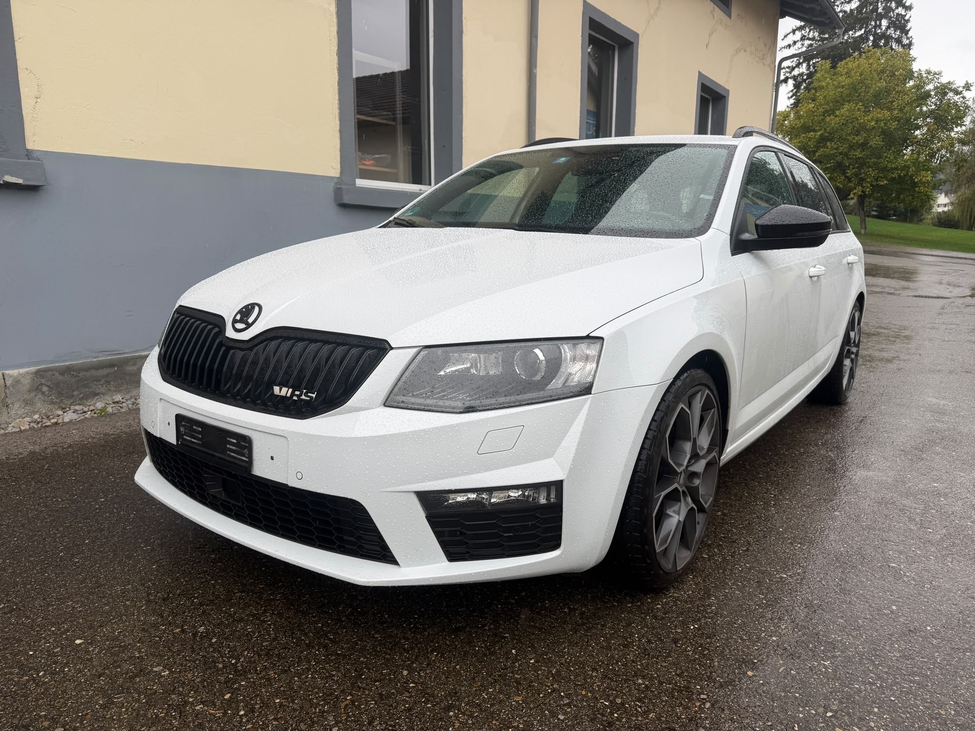 SKODA Octavia Combi 2.0 TDI RS 4x4 DSG-image-1