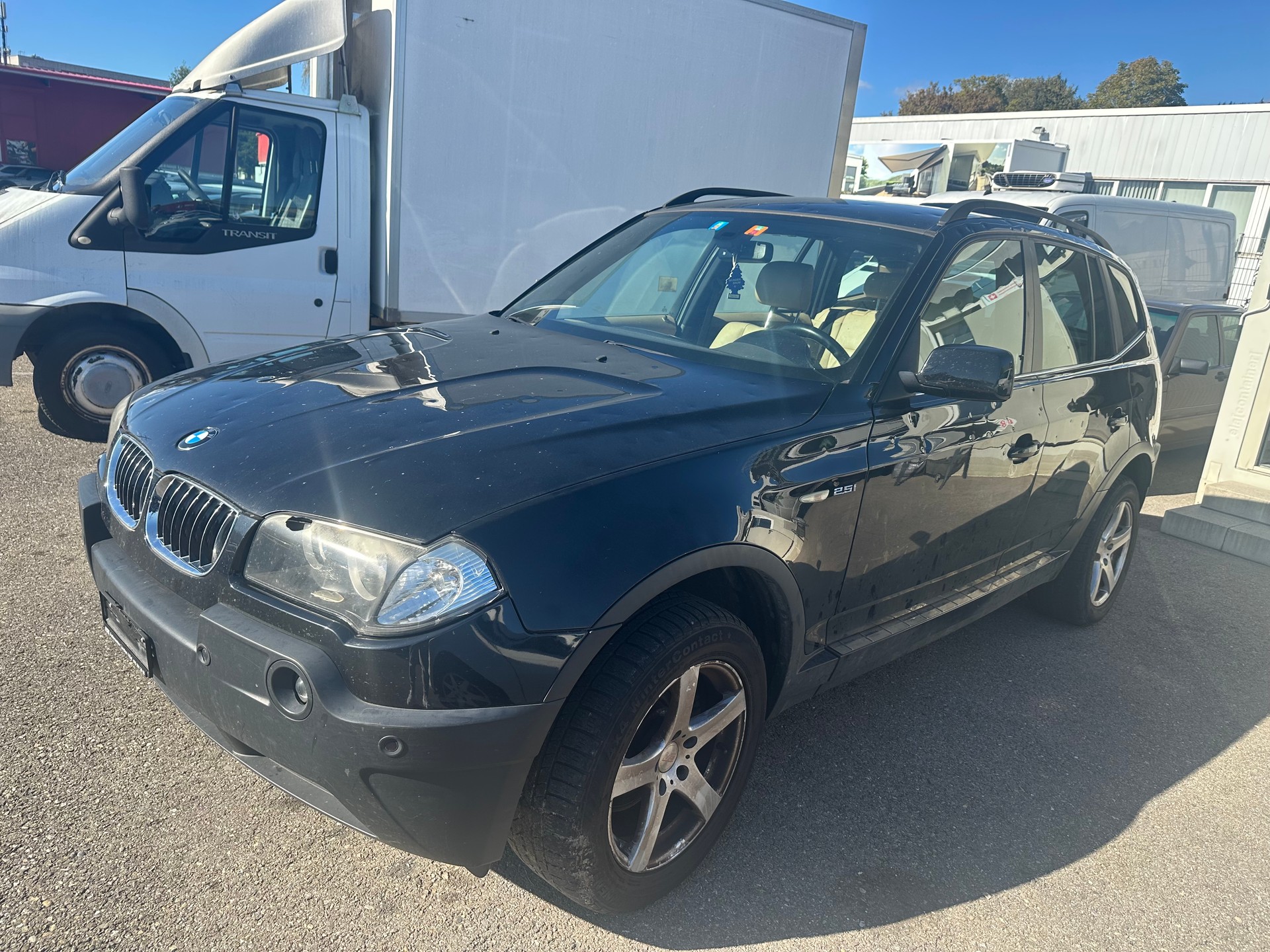 BMW X3 2.5i-image-1