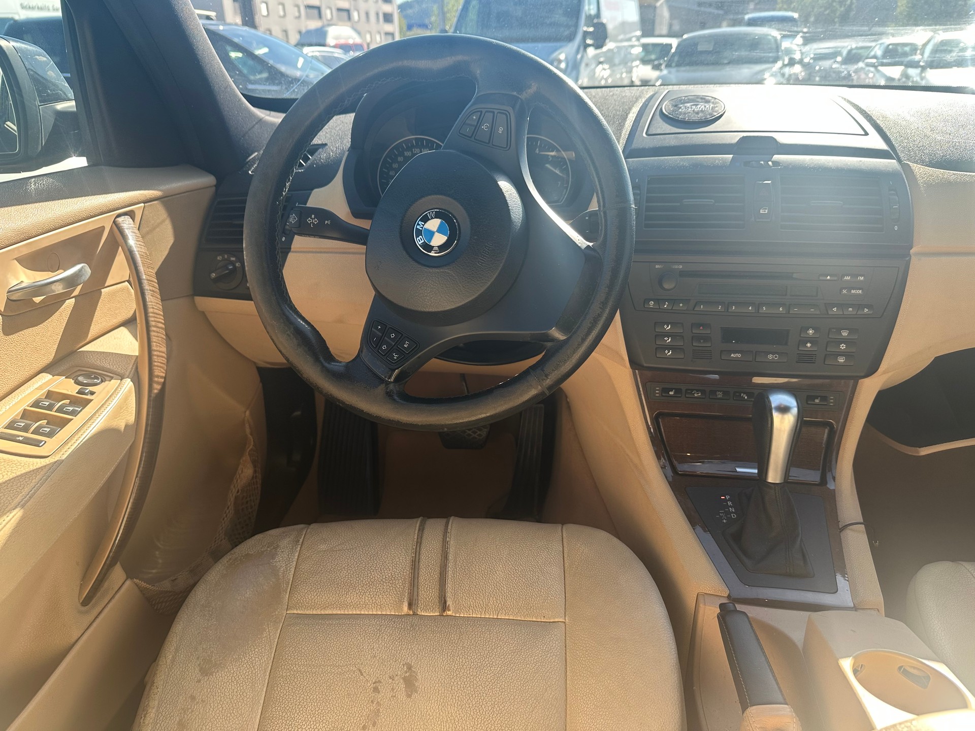 BMW X3 2.5i-image-8