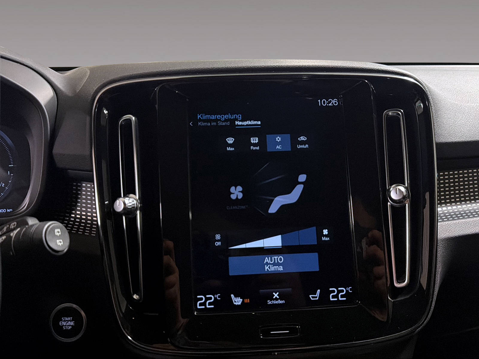 VOLVO XC40 1.5 T5 TE R-Design-image-13