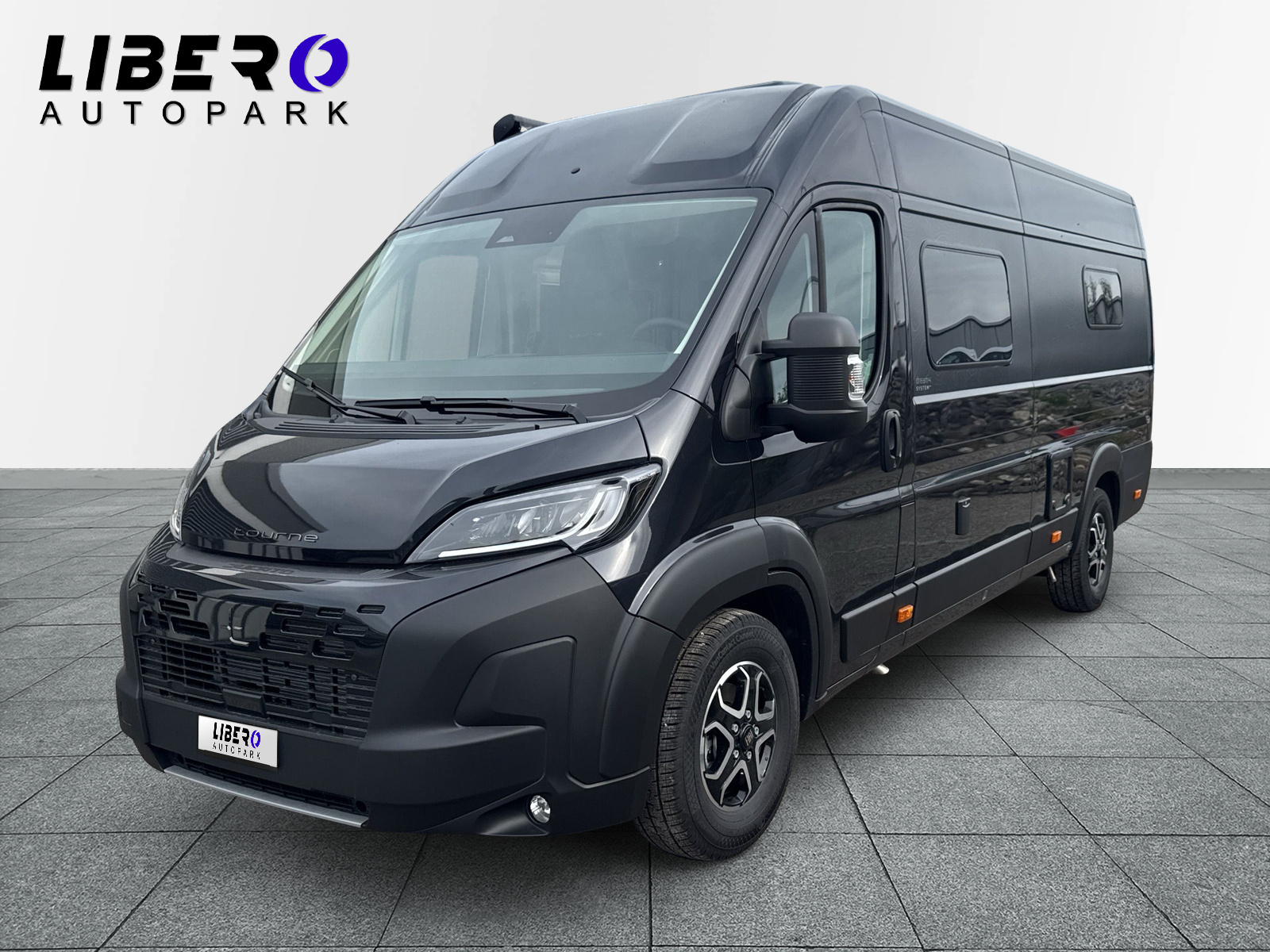 TOURNE MOBIL 6.4 Cruise - Heavy Chassis 180 PS-image-0